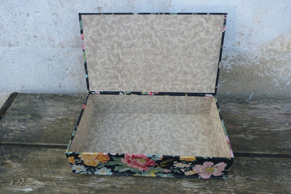 Sewing box 1930 covered floral fabric