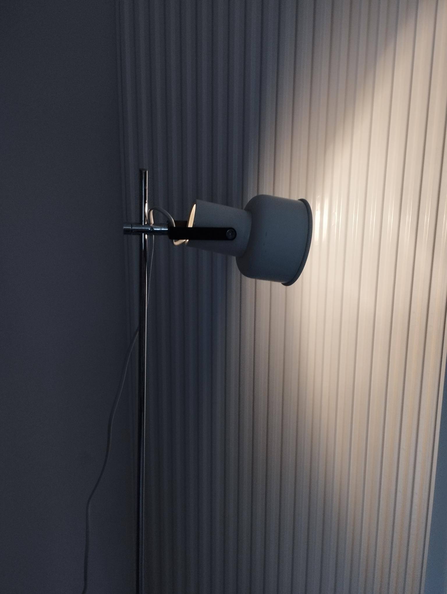 Space-Age Lamp - Scandinavian design floor lamp - adjustable vintage era