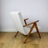 Vintage armchair B-310 VAR white structural boucle 1970s - natural wood in beech colour