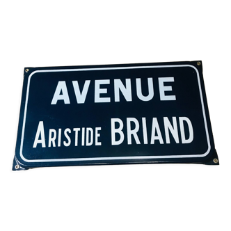 Enamelled plaque avenue aristide briand