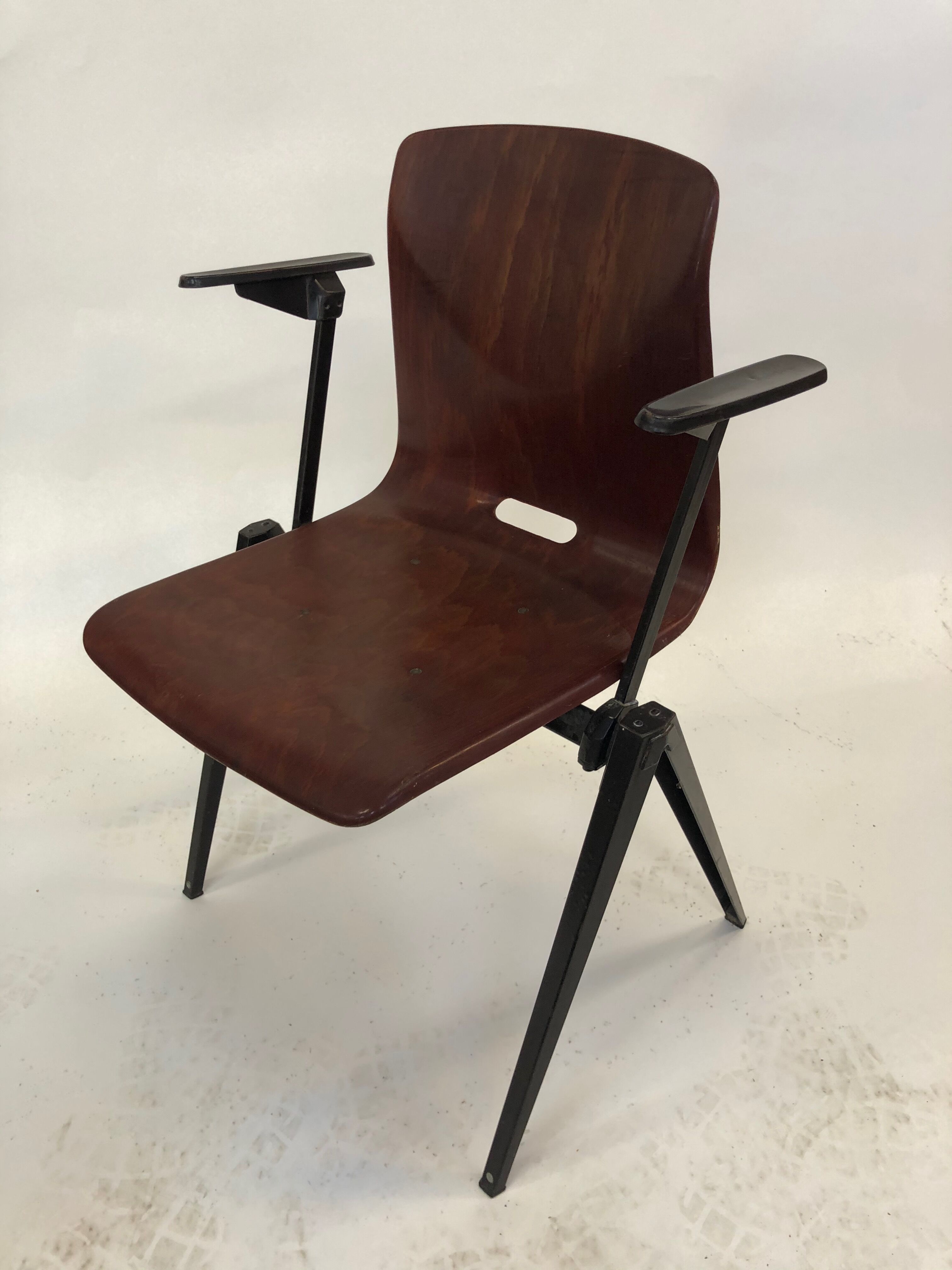 Chair Pagholz Galvanitas S22