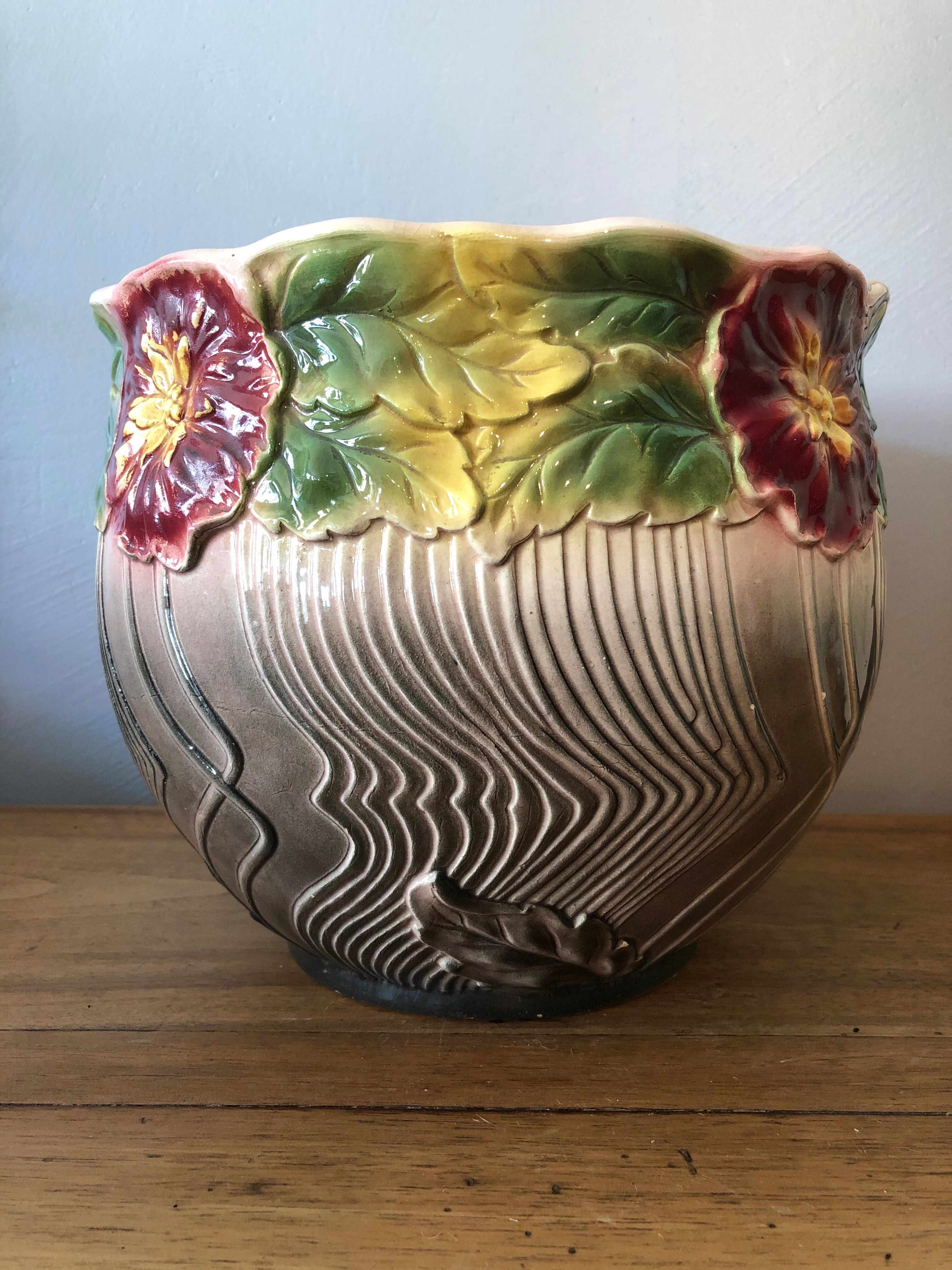 Pot cover in St. Amand dabbling