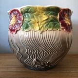 Pot cover in St. Amand dabbling