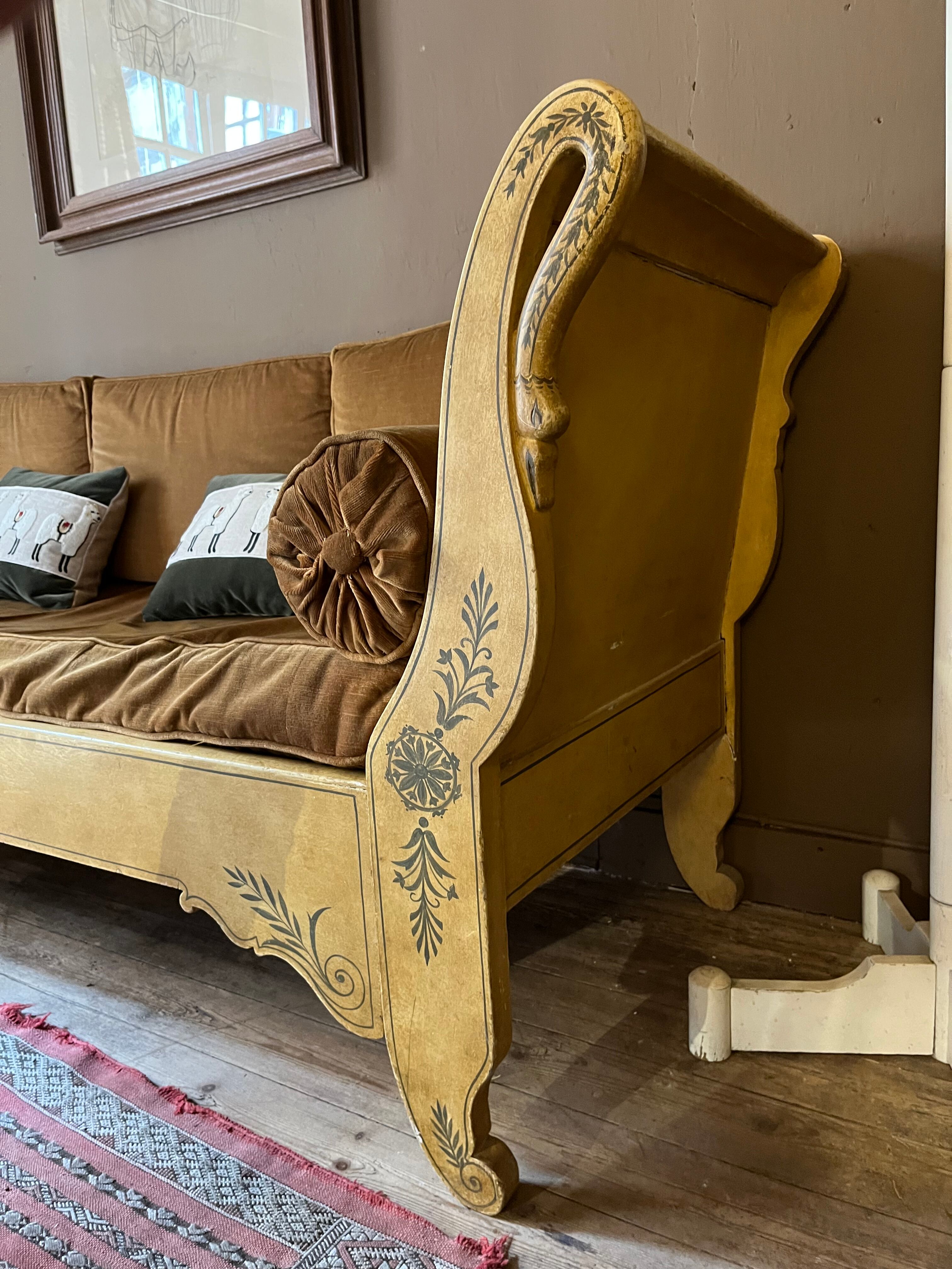 Bench 1900 swan head