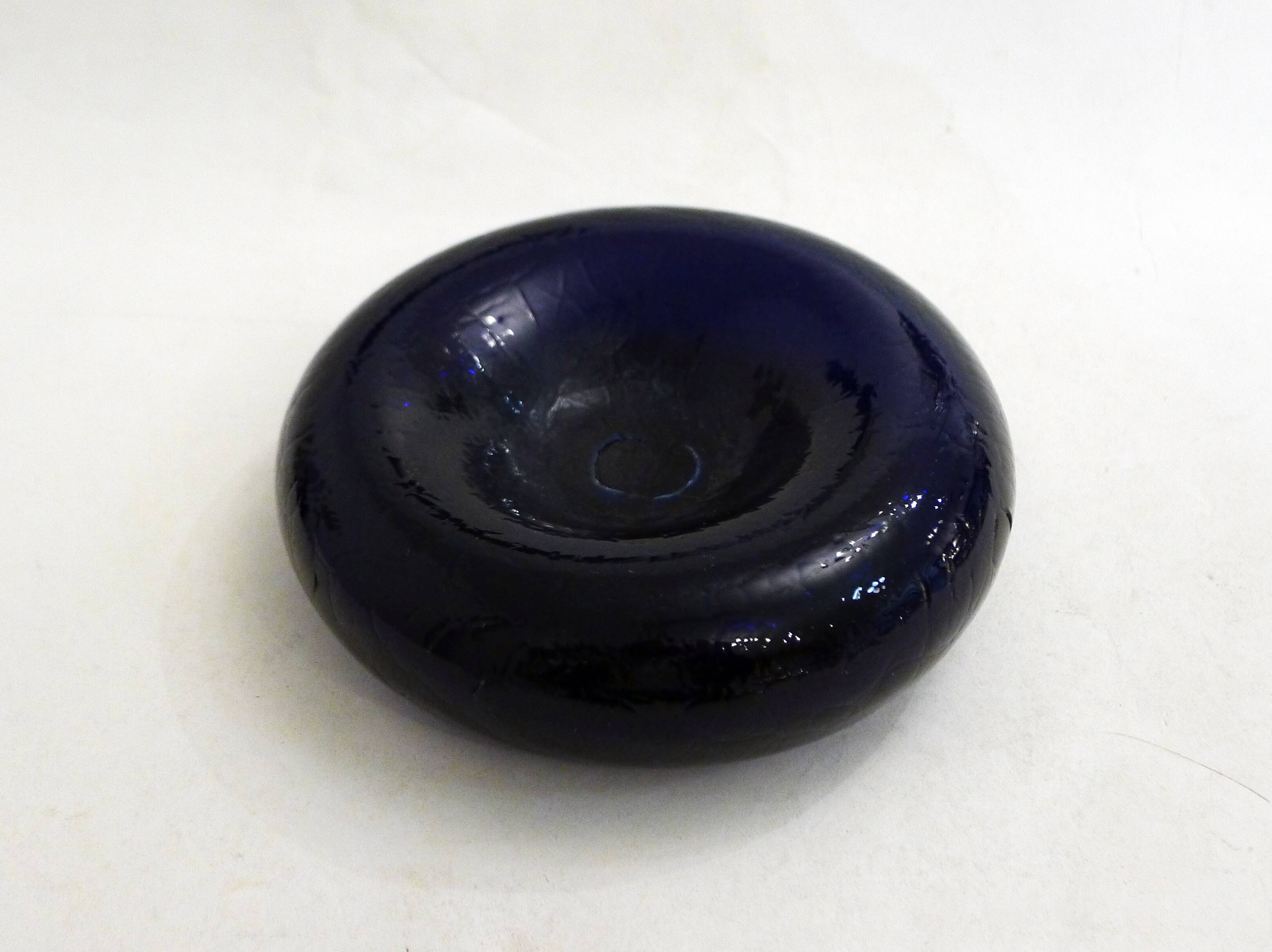 Cobalt blue "tyre" catchall in glass