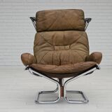 1970s, Norwegian design by Harald Relling, original condition, leather, chrome steel, teak wood.