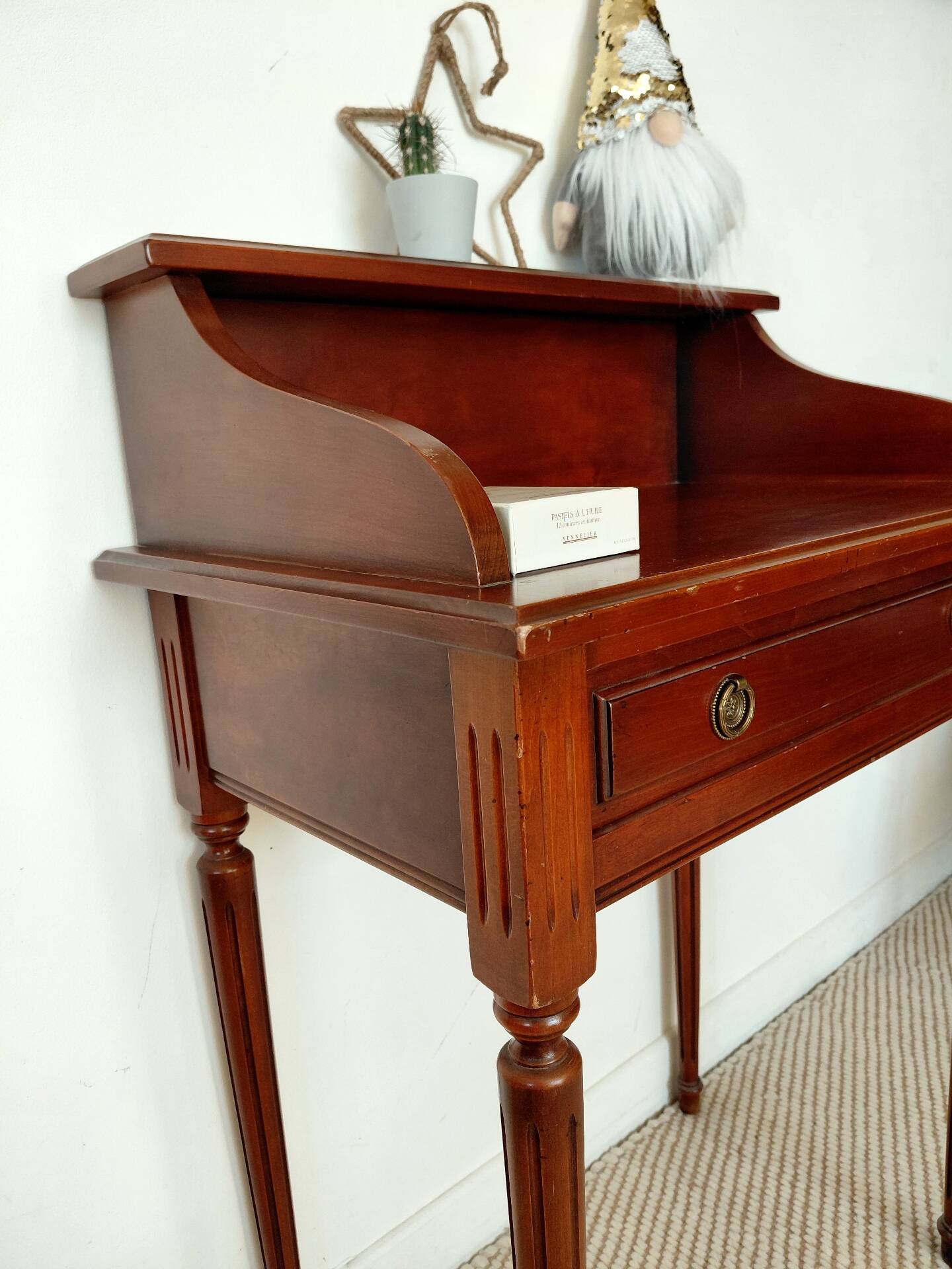 Bureau Bonheur du Jour in Louis XVI style - Cherry wood and Brass - NF P label.