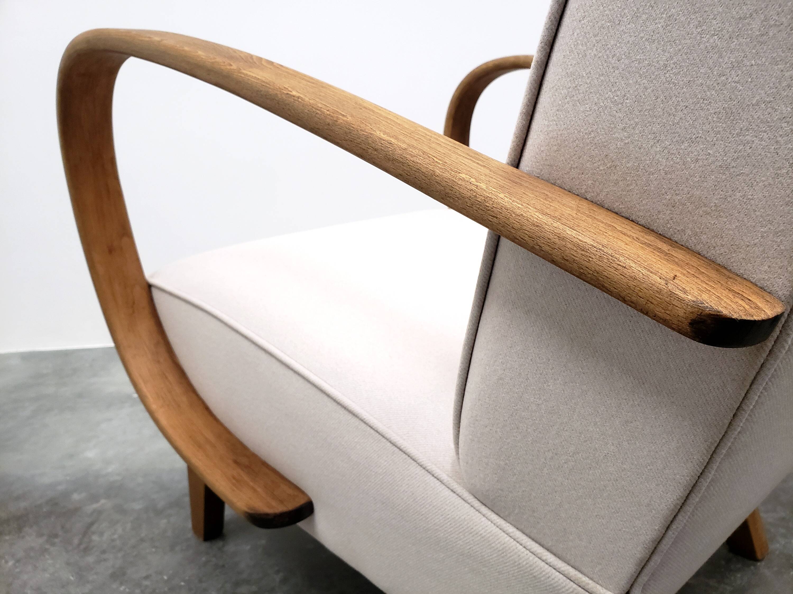 1930 Jindrich Halabala Bentwood Armchair in Beige