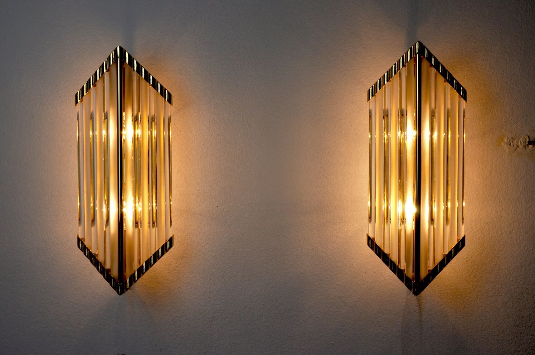 Pair of Venini sconces, Italy, 1980