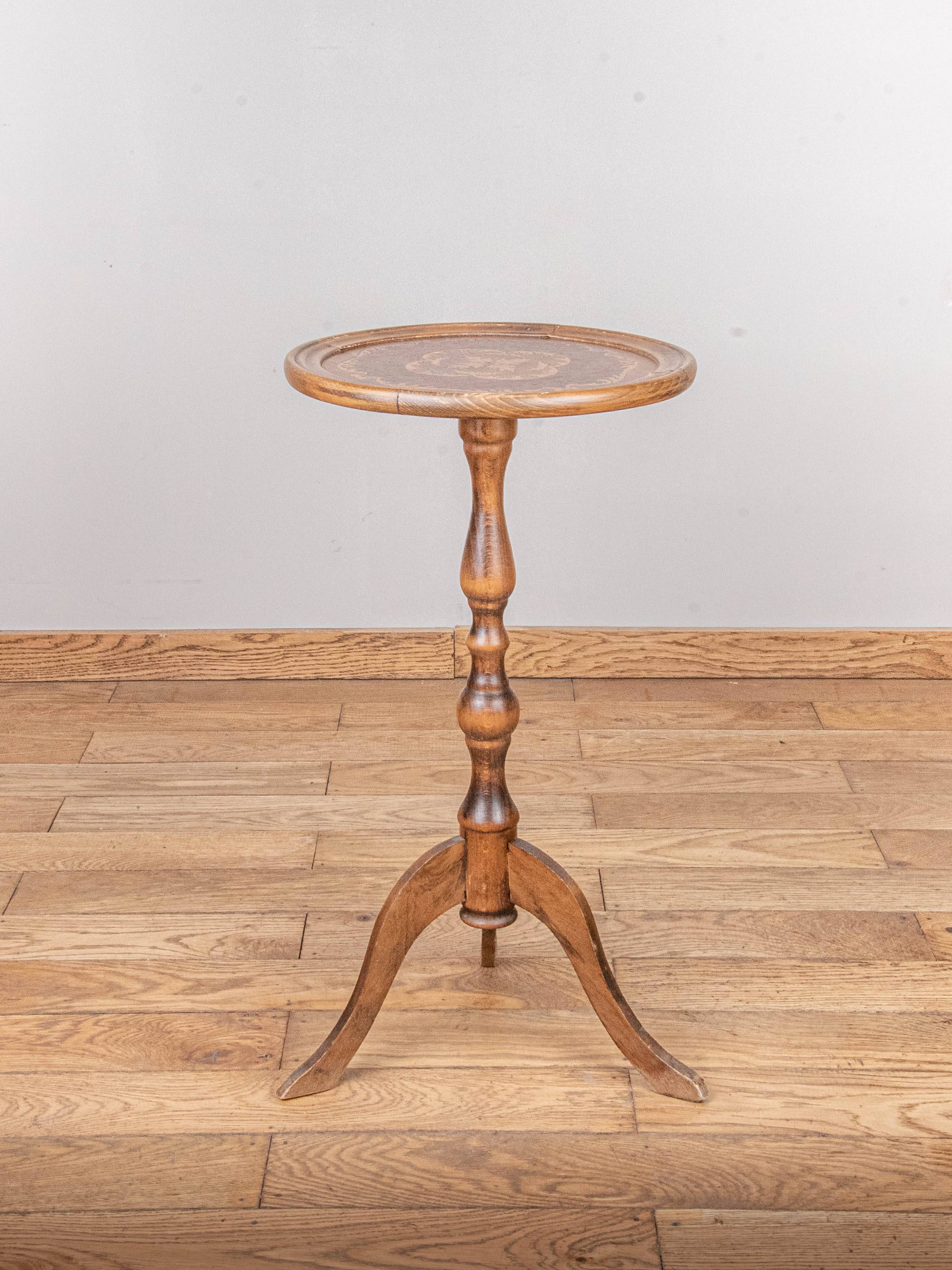 Antique pedestal table
