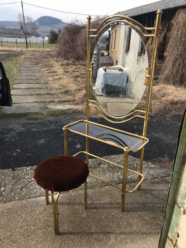 Coiffeuse vintage en laiton doré avec miroir ovale et tabouret marron - set de 2