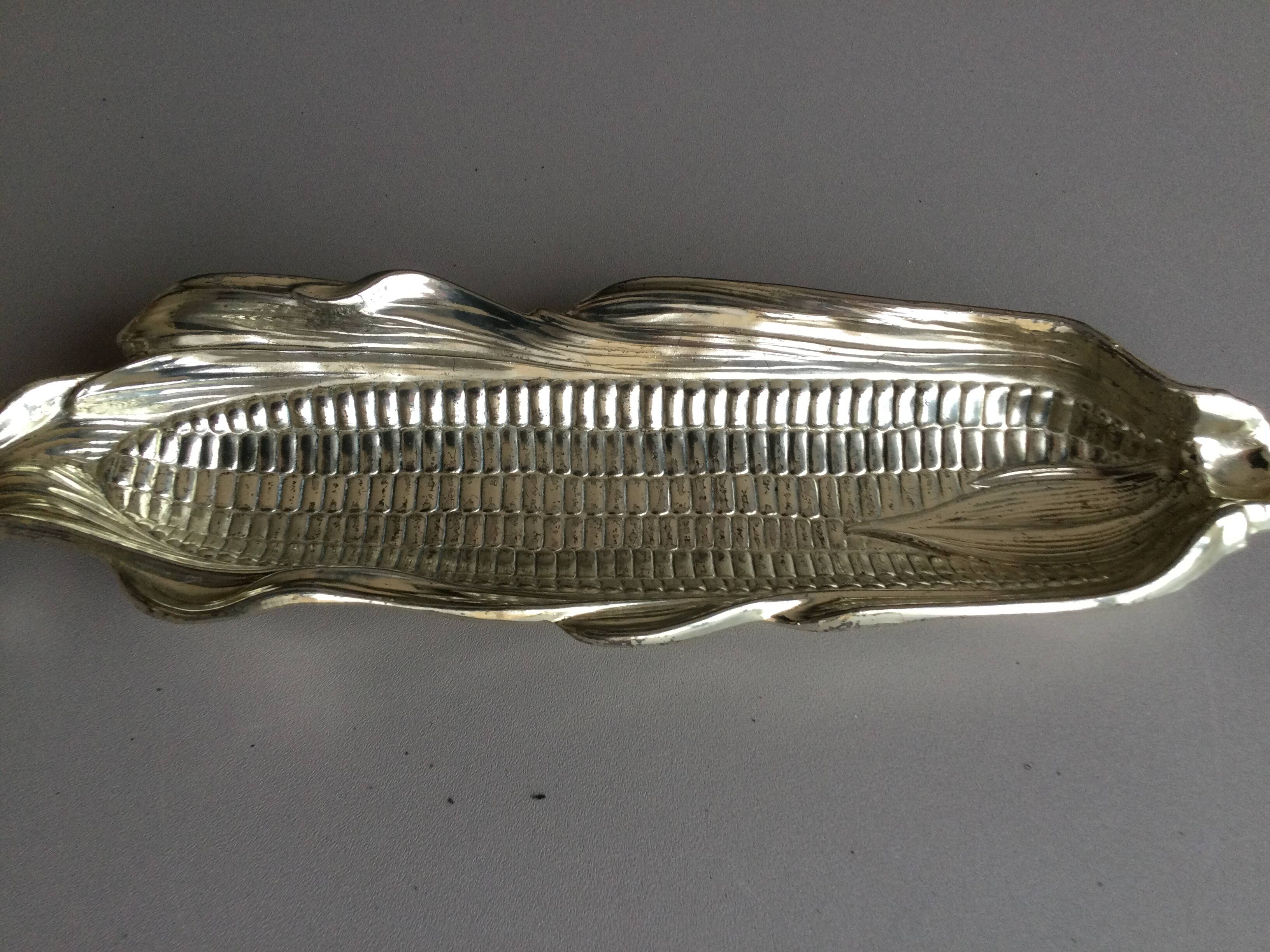 pocket video or corn cob holder