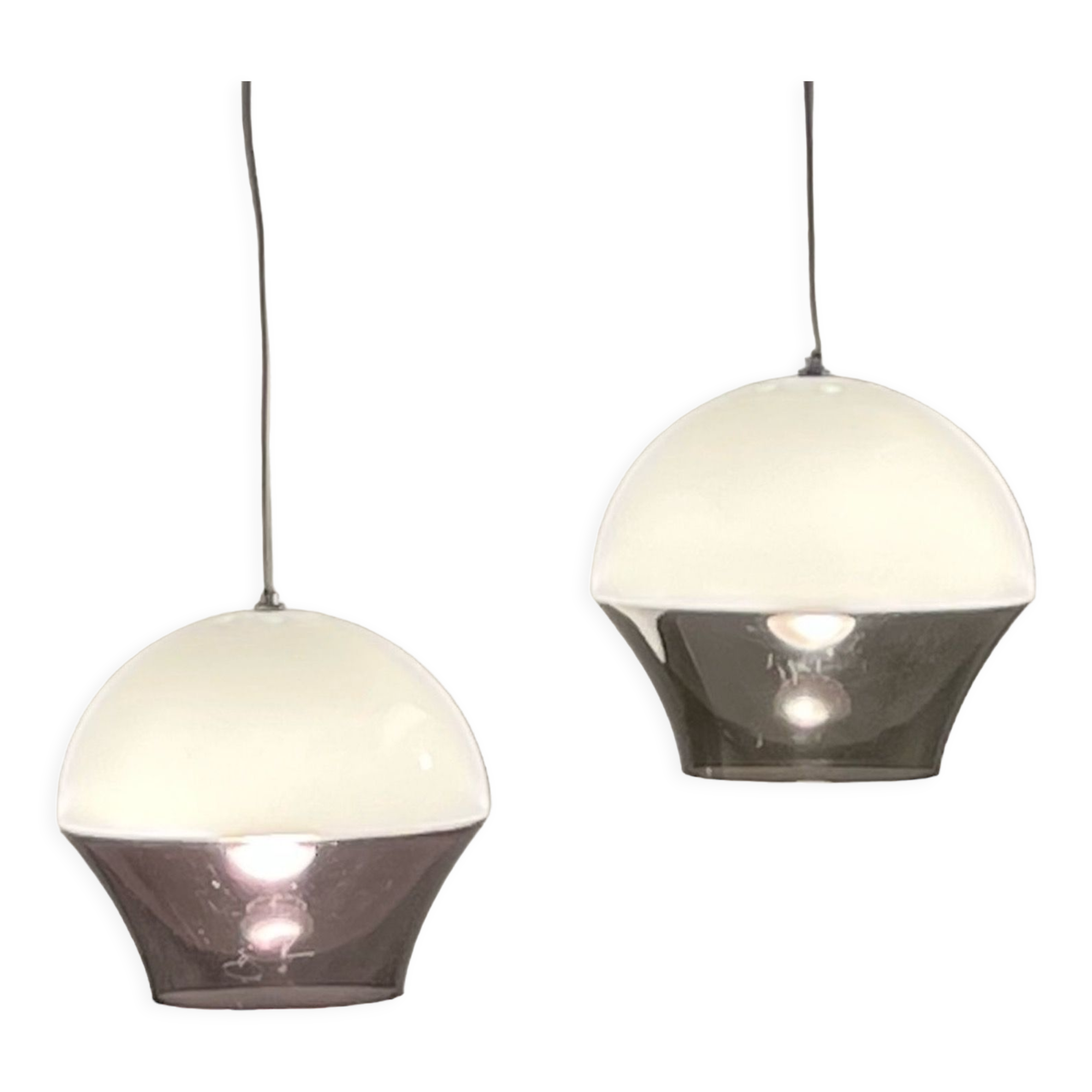 Paire de suspensions en acrylique space age Italie années 70