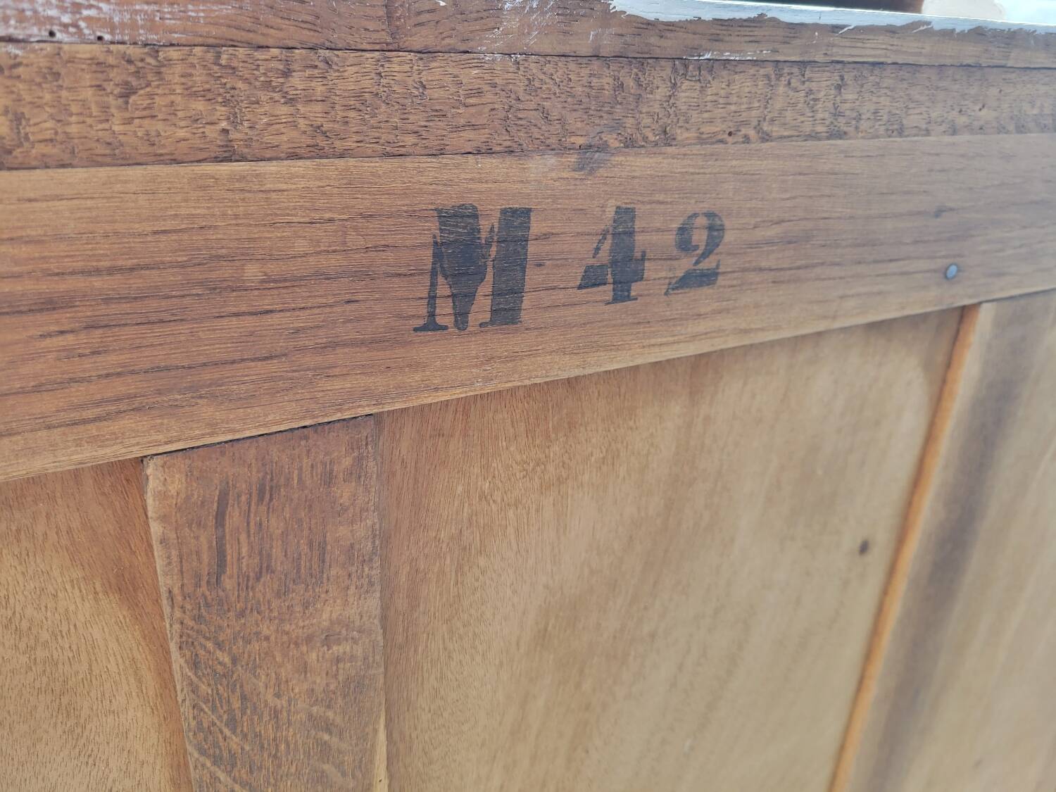 1930 Art Deco sideboard with floral motifs and marble top