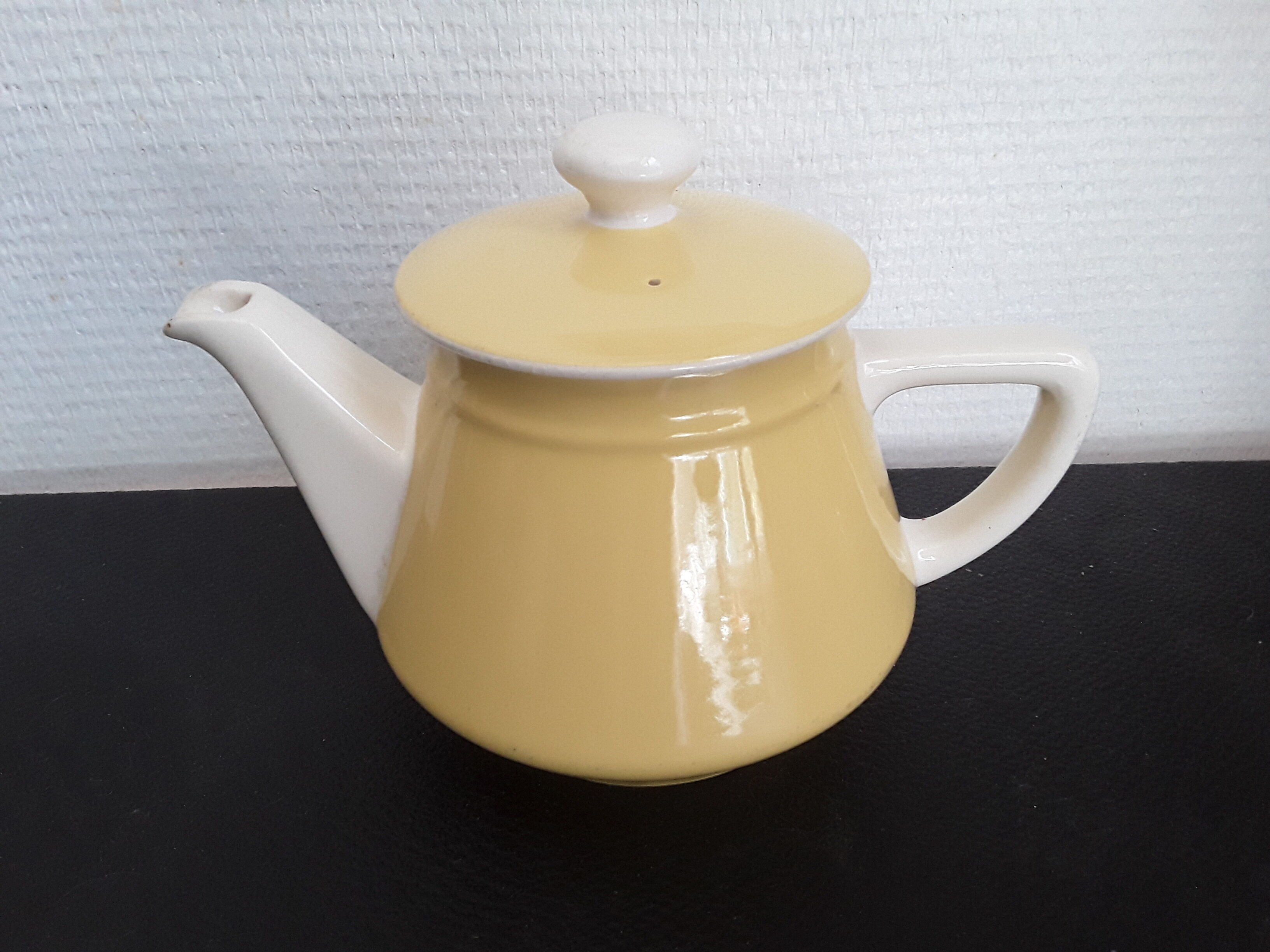 Vintage teapot by Villeroy and Boch