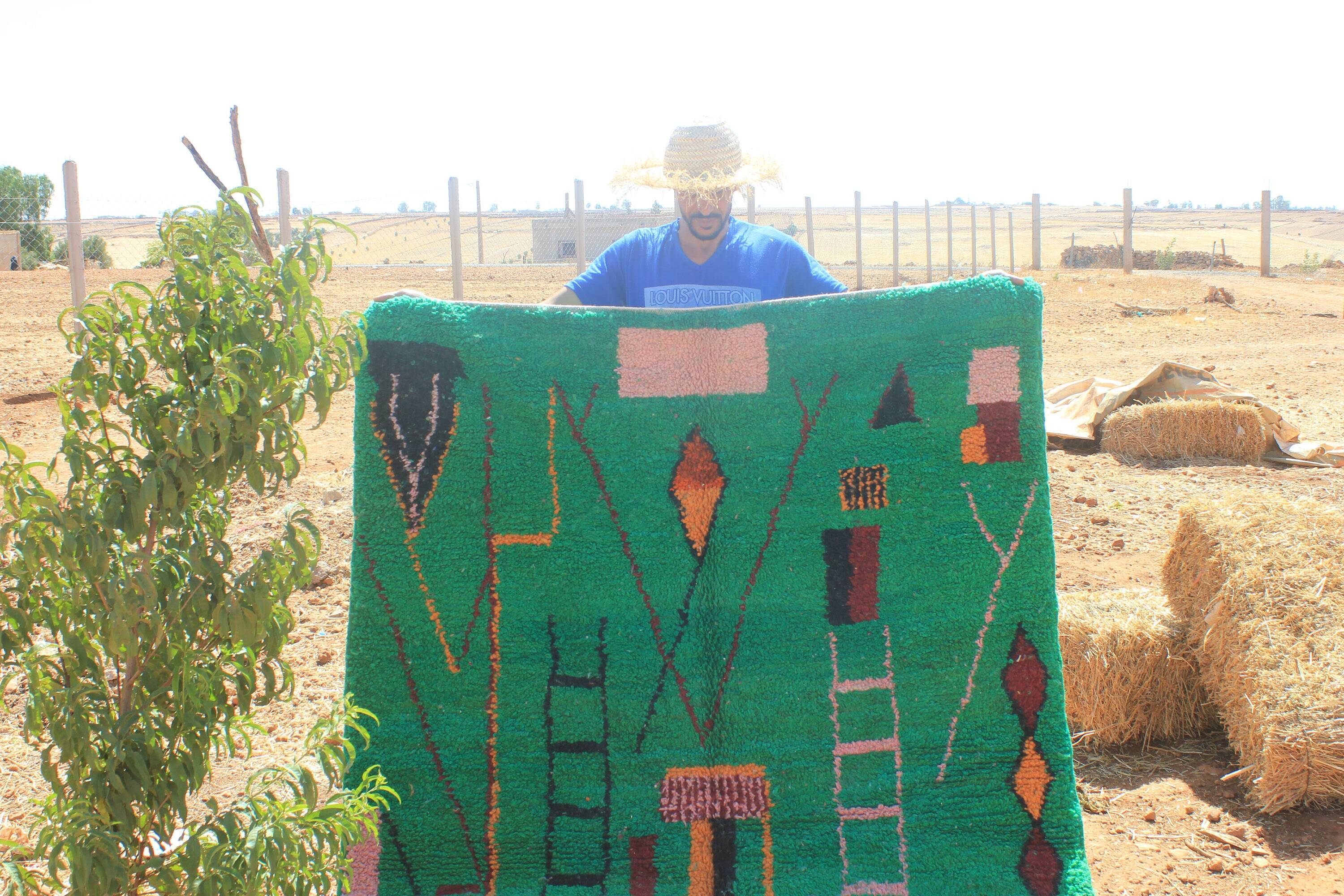 Handmade traditional carpet 250cm x 150cm Moroccan