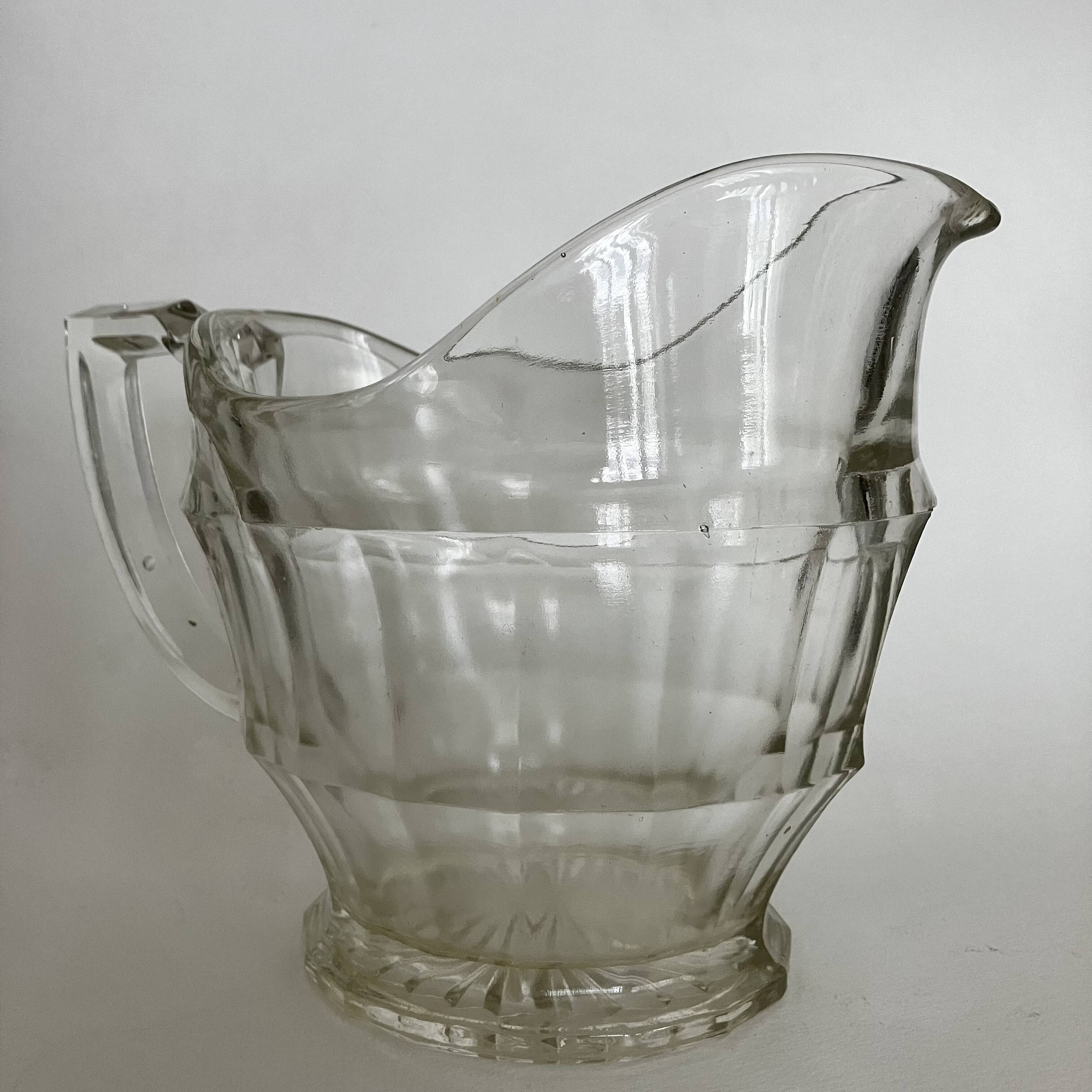 Thick glass carafe