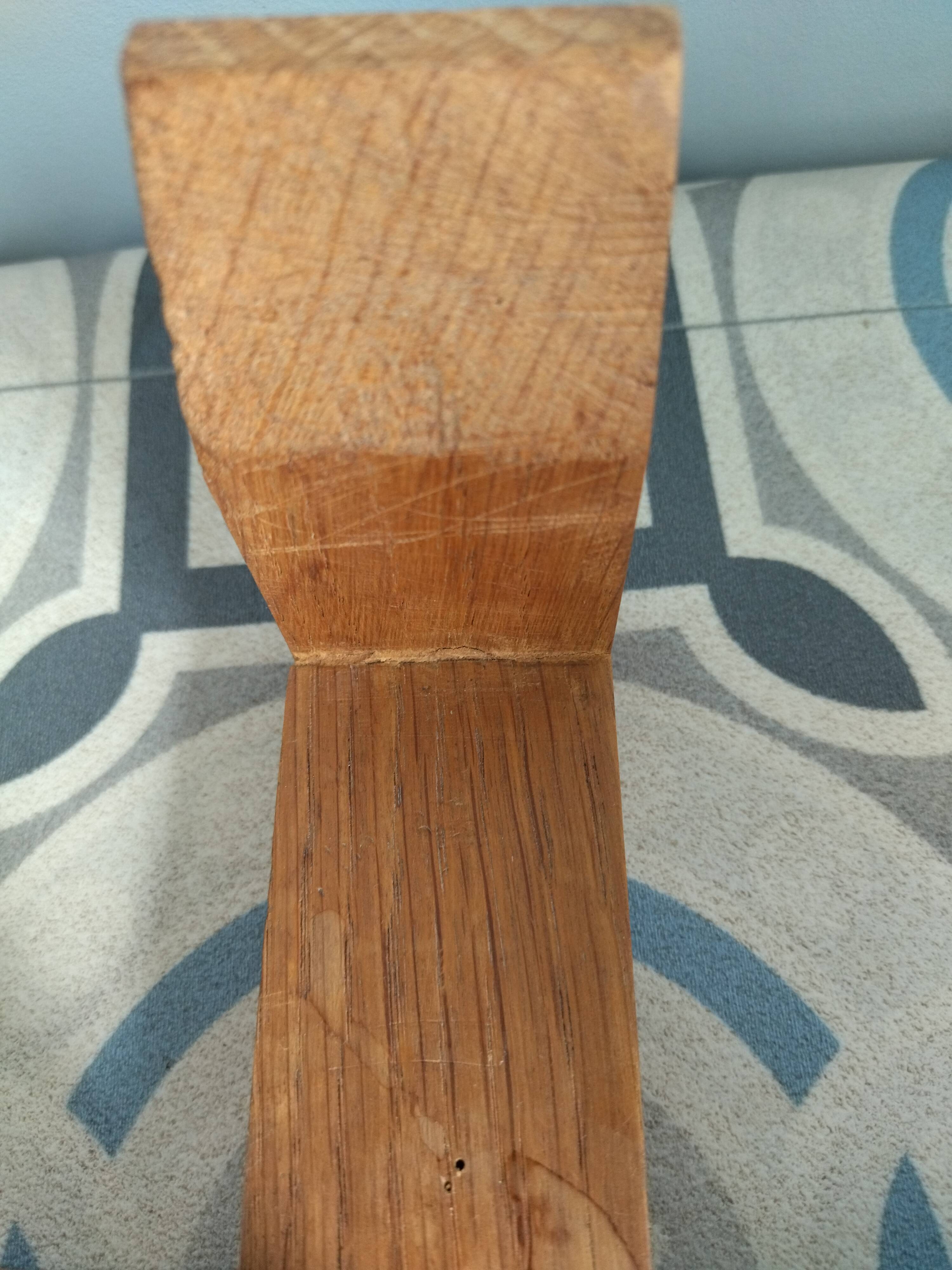 Table lamp in opaline and vintage wood