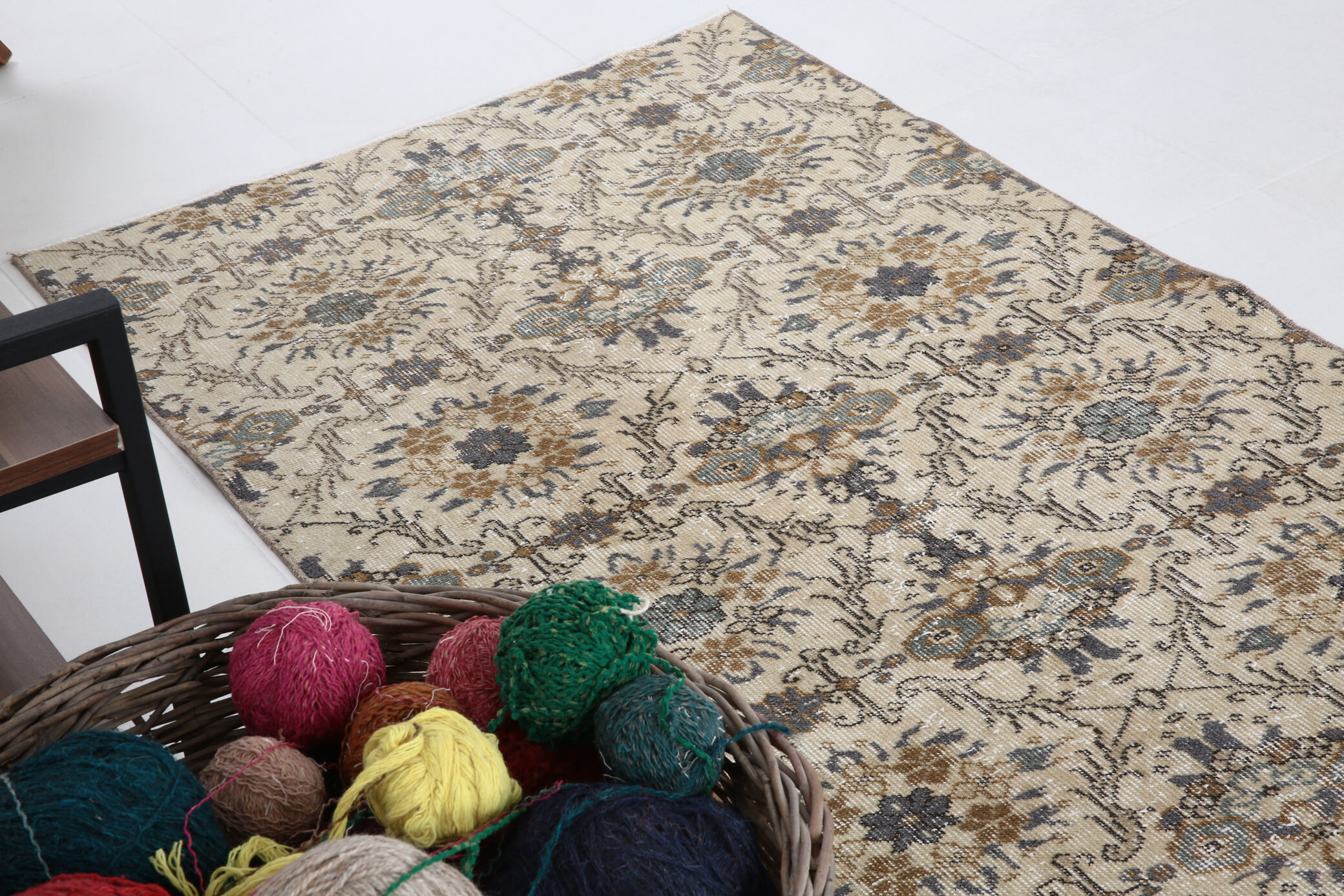 Dark gray & beige vintage rug, 206x102 cm