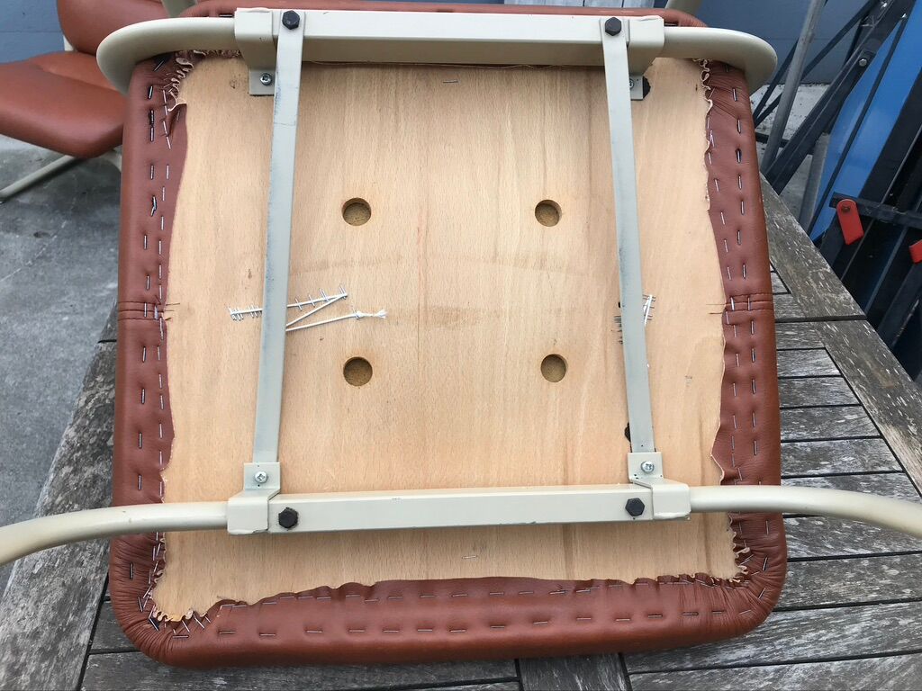 Pair of vintage Steelcase 1970 armchairs