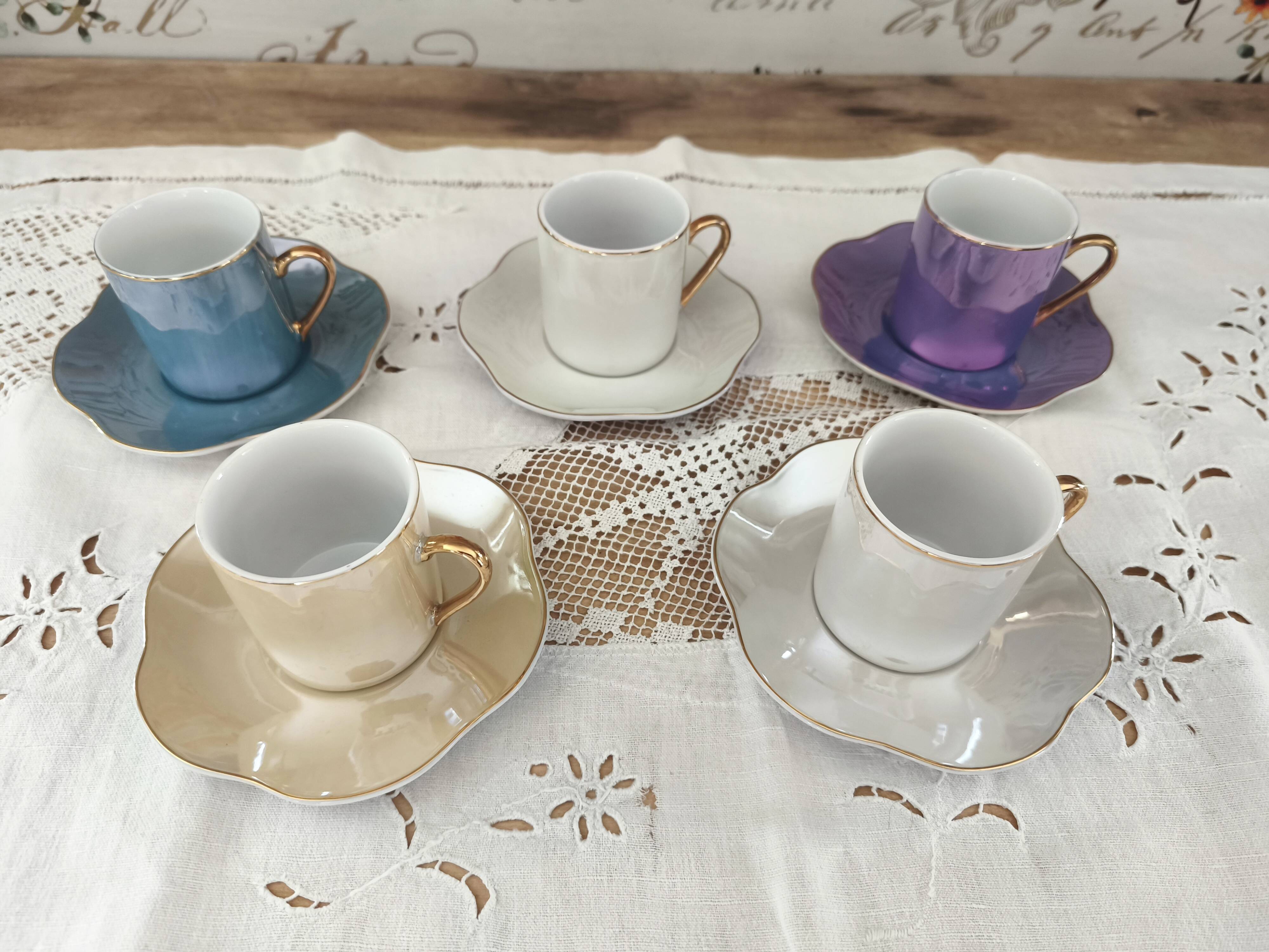 Set of 5 iridescent harlequin espresso coffee cups
