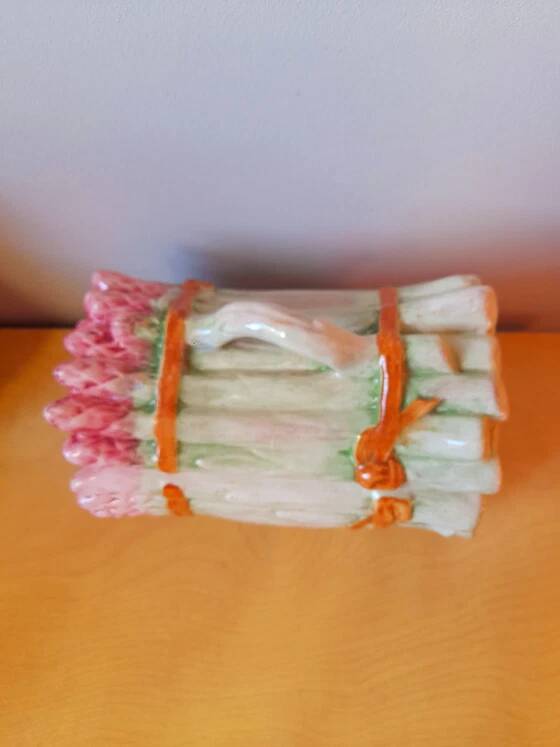 Asparagus service in hand-painted Majolica