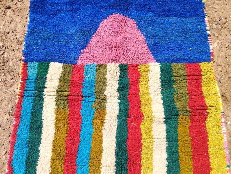 Traditional handwoven Berber rug, size 160 x 240 cm