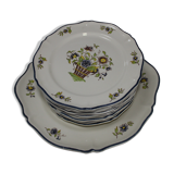 Service at Dessert Saint-Amand Vieux Delft