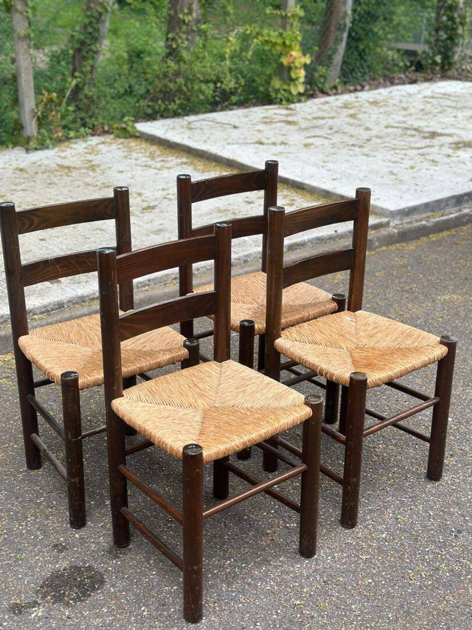4 chaises bois massif chêne foncé pailées éléphant