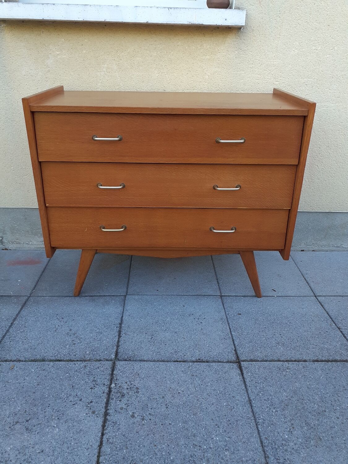 Vintage chest of drawers
