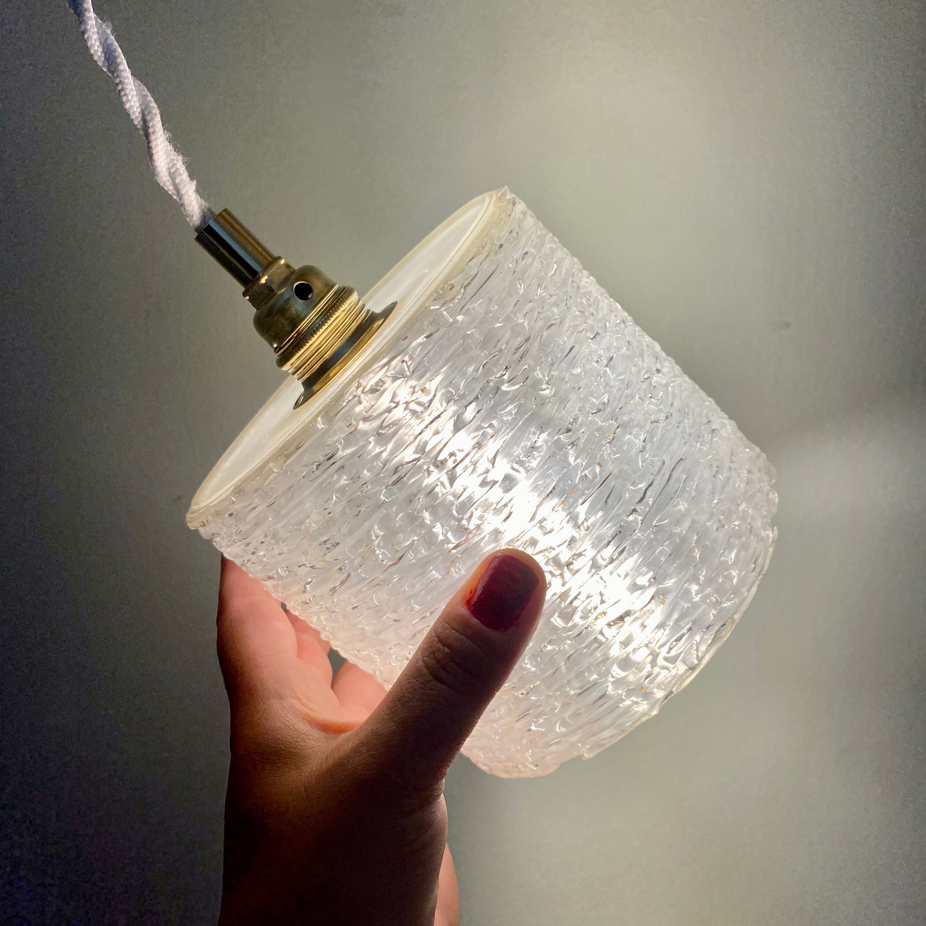 Vintage tulip pendant lamp in pearlescent resin