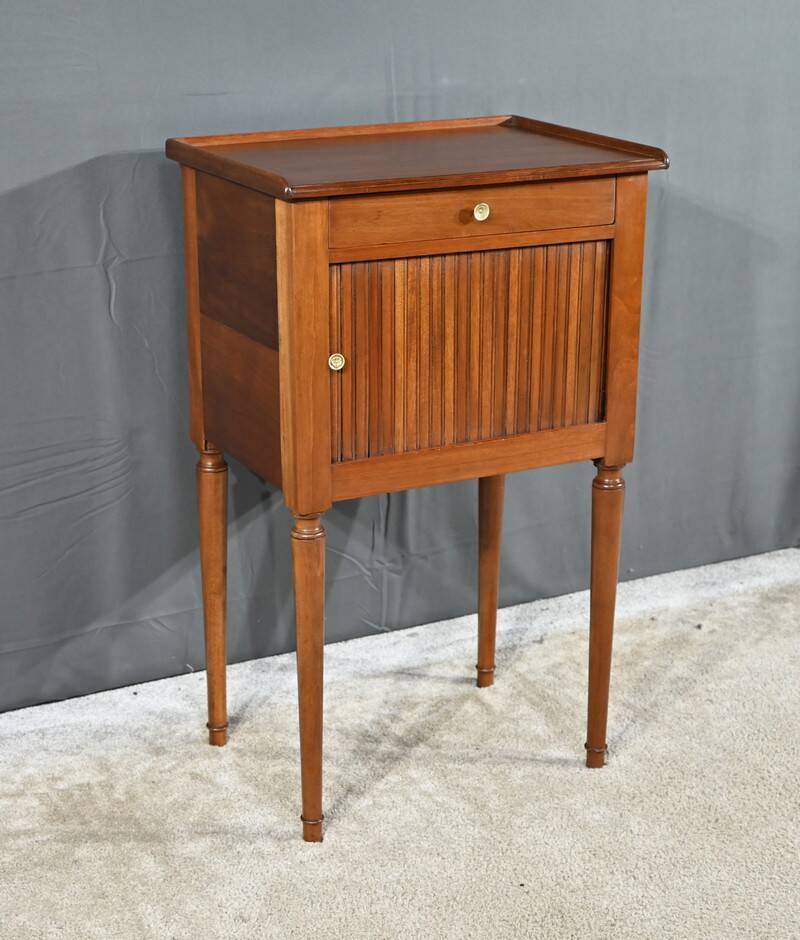Small Mahogany Living Room Table, Louis XVI Period – Late 18th Century