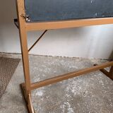 Tableau d’école pivotant sur pied