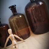 Apothecary bottle