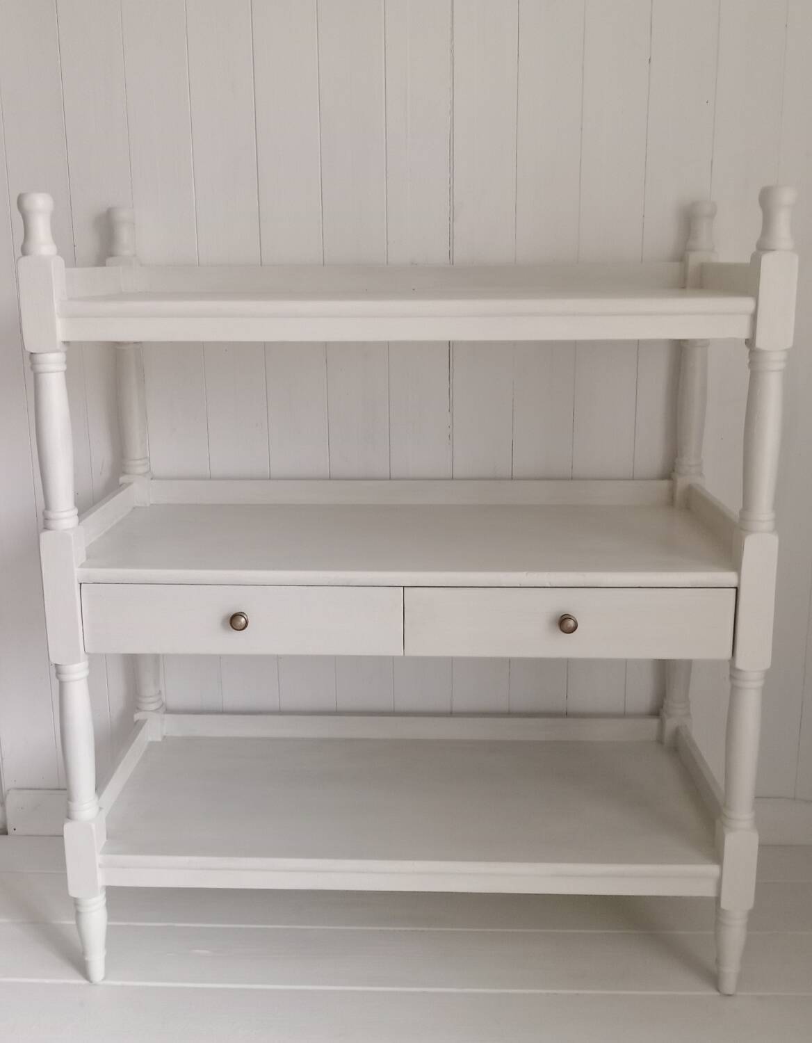 Shelf / Shelf unit on feet