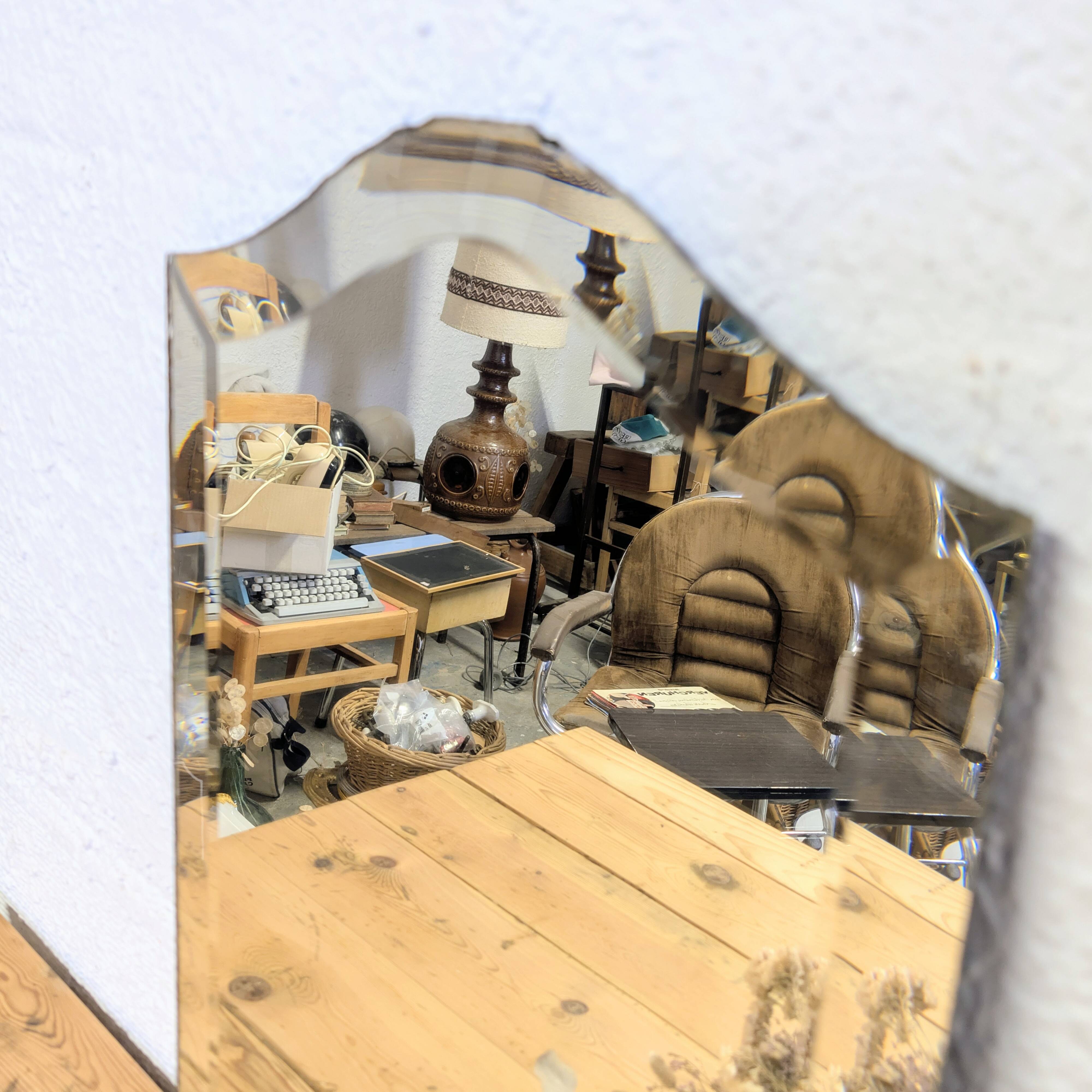 Bevelled mirror 57x35cm