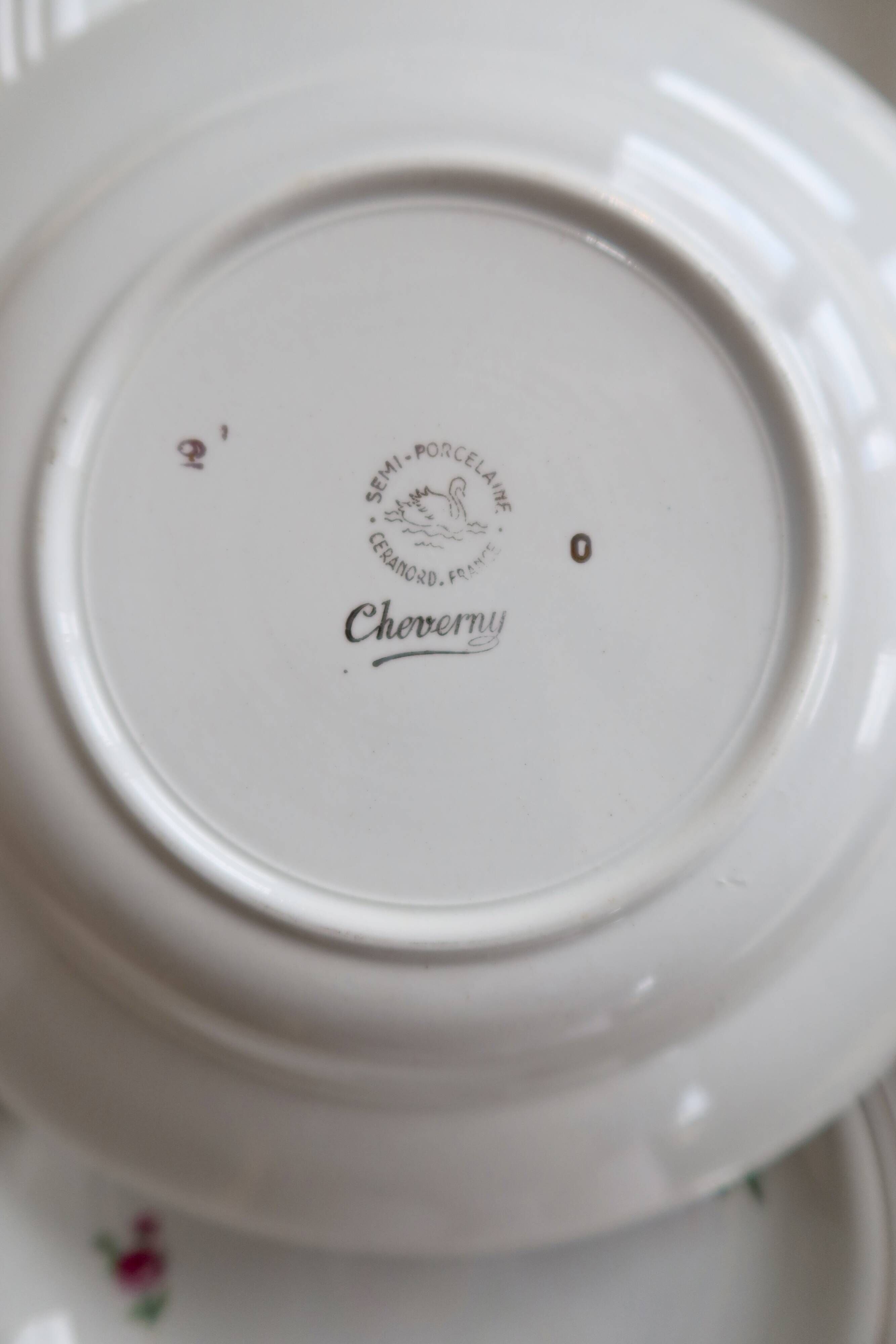 6 vintage Céranord "Cheverny" porcelain deep plates - Floral pattern