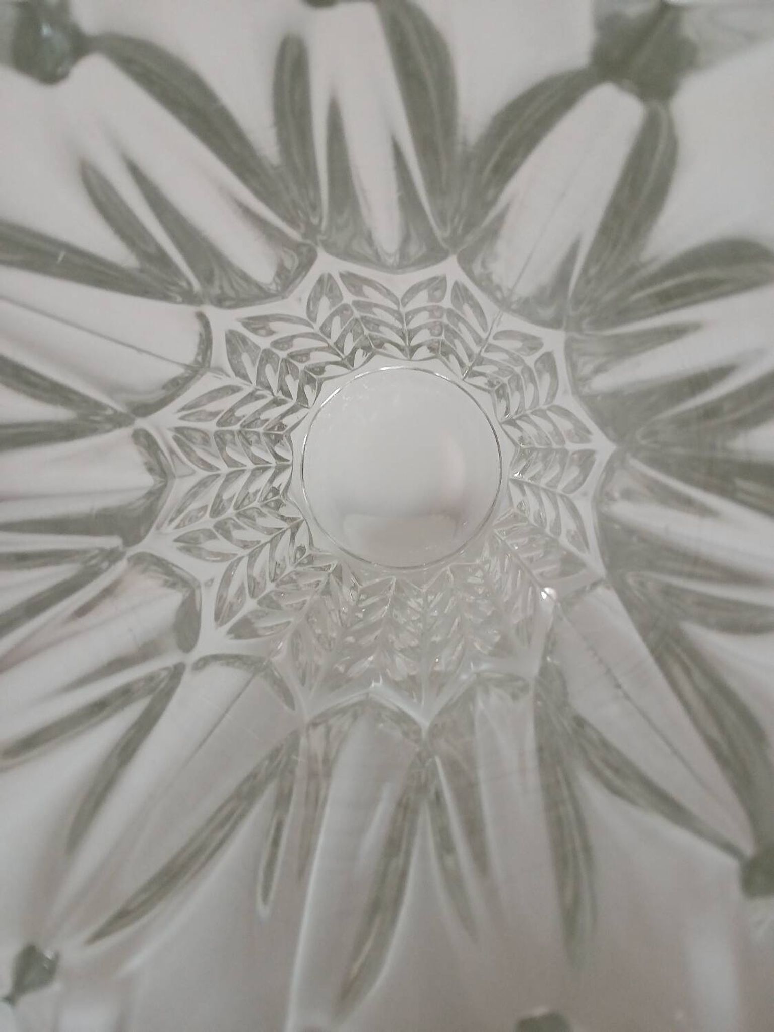 Vase en verre, motif "épis de blé"