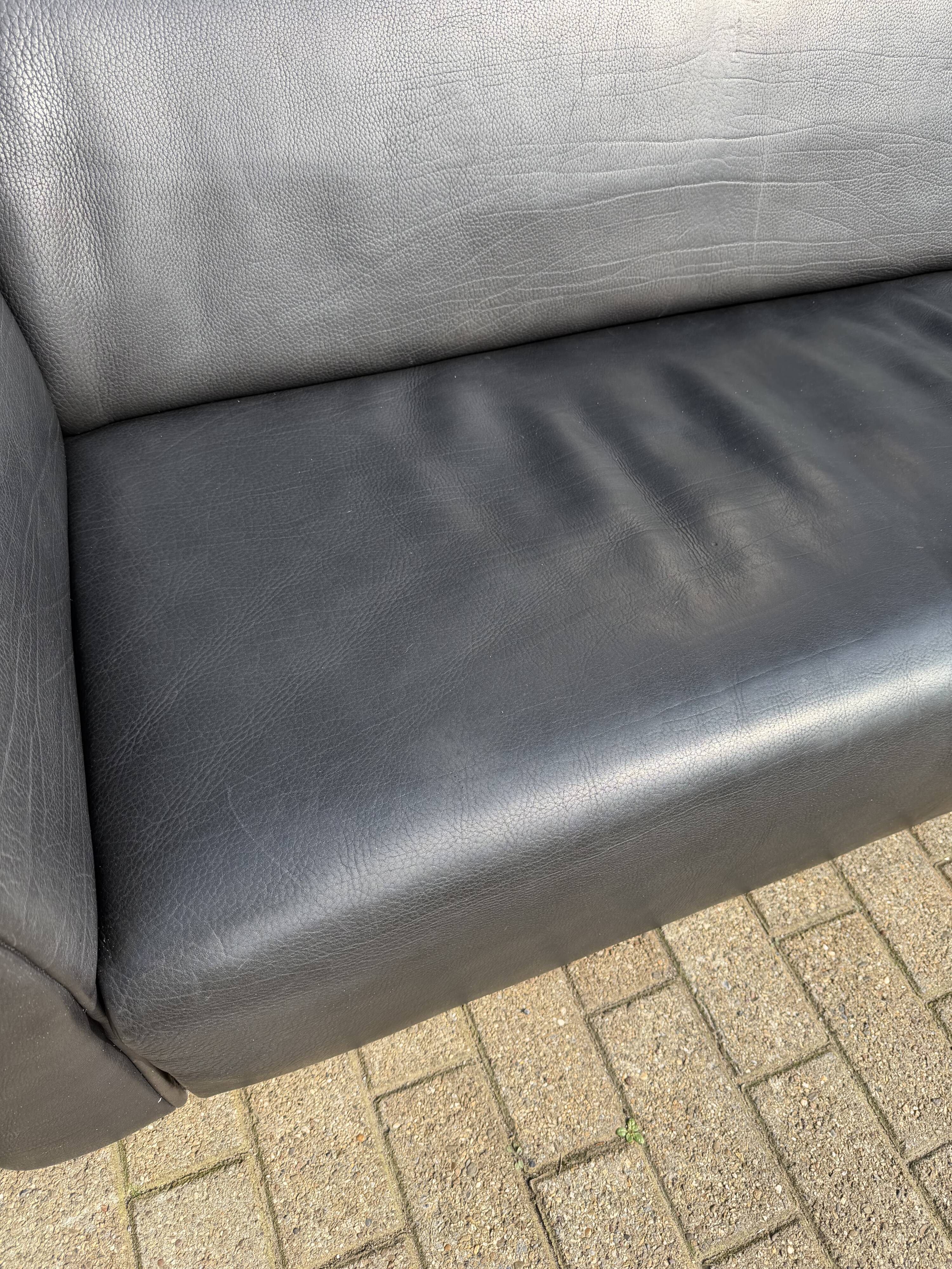De Sede Ds47 3-seater in buffalo leather NECK 5 mm black leather