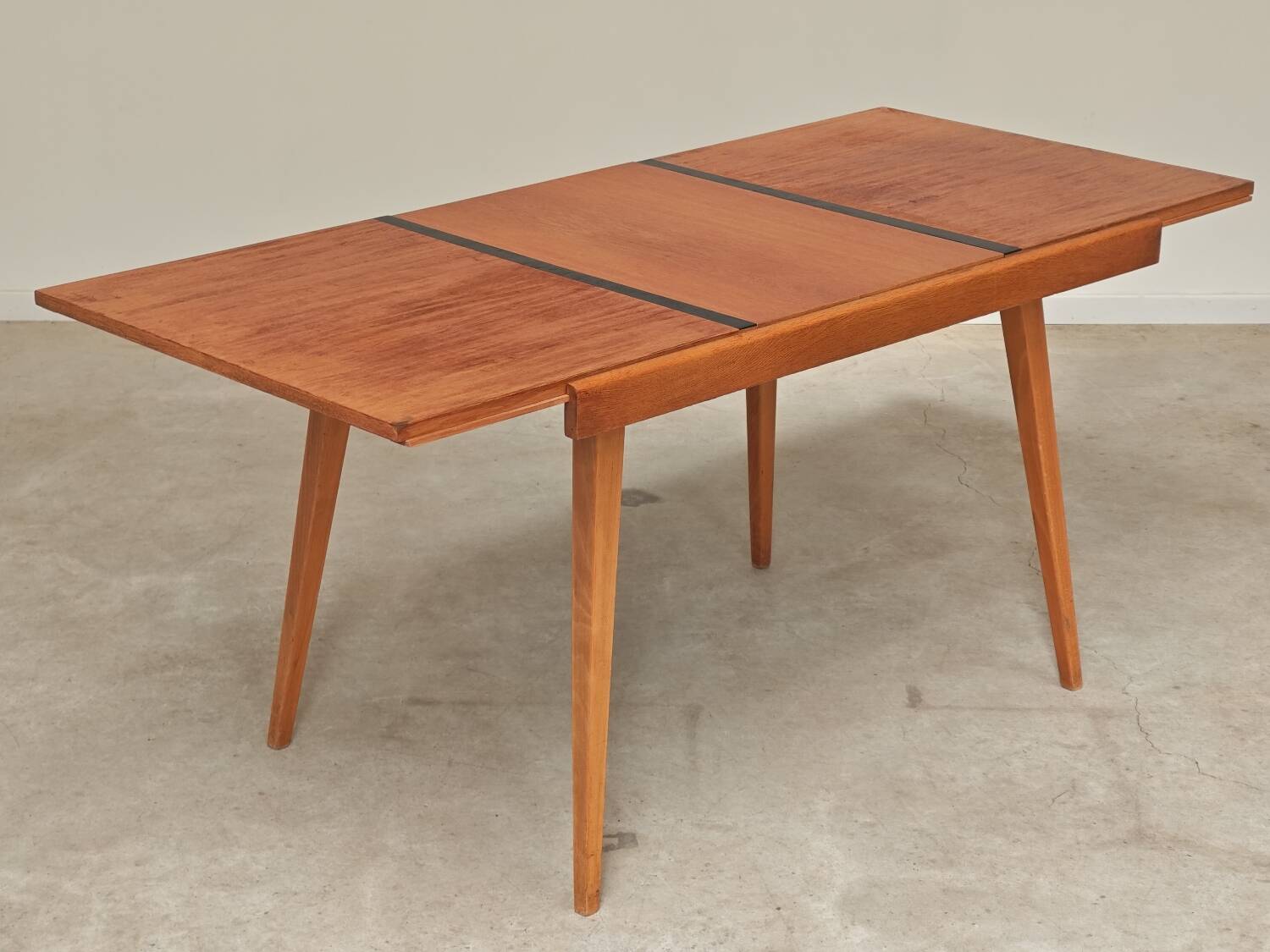 Table a manger a rallonge par Frantisek Jirak pour Tatra , 1960n