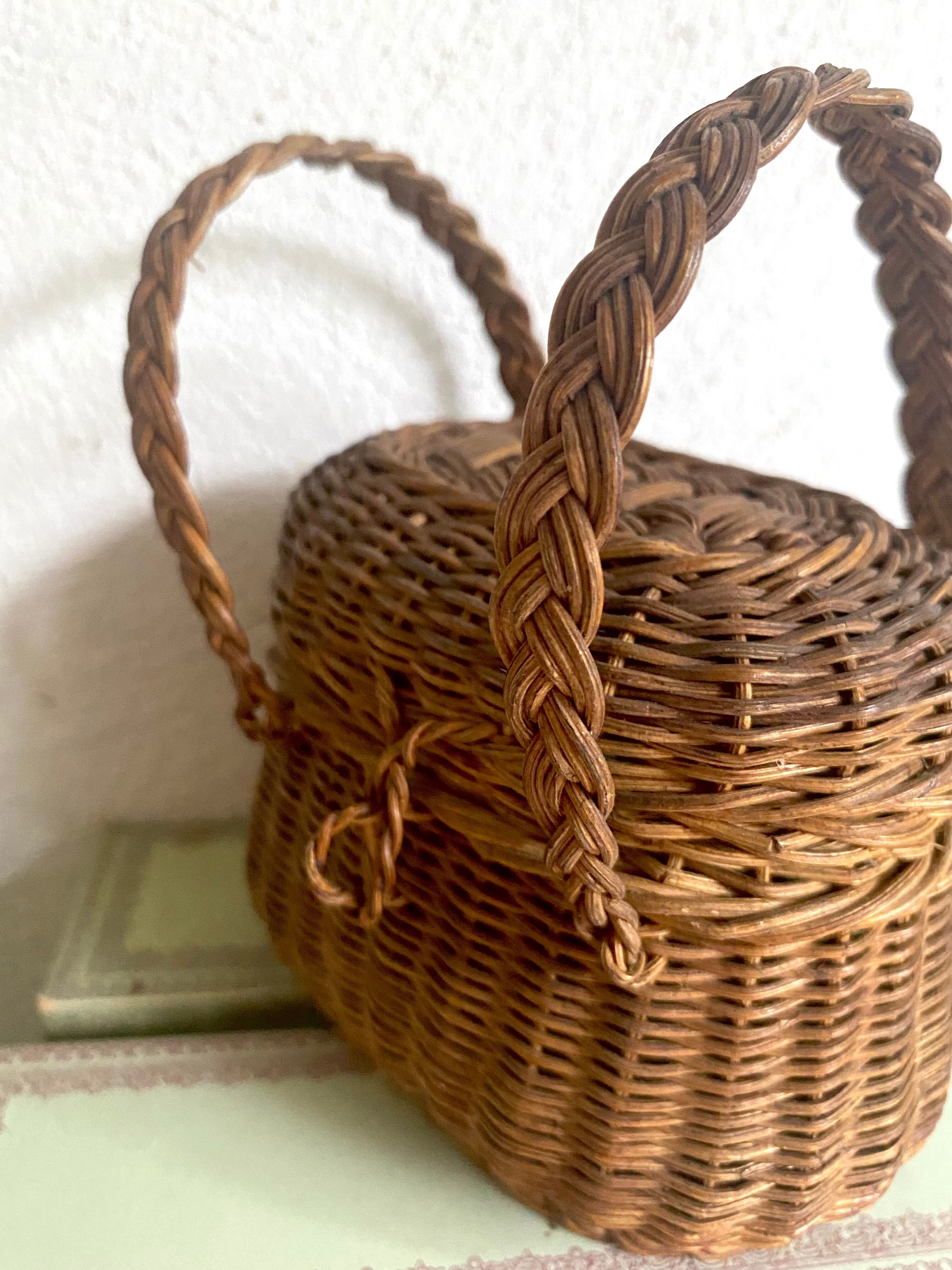 Doll basket circa 1900