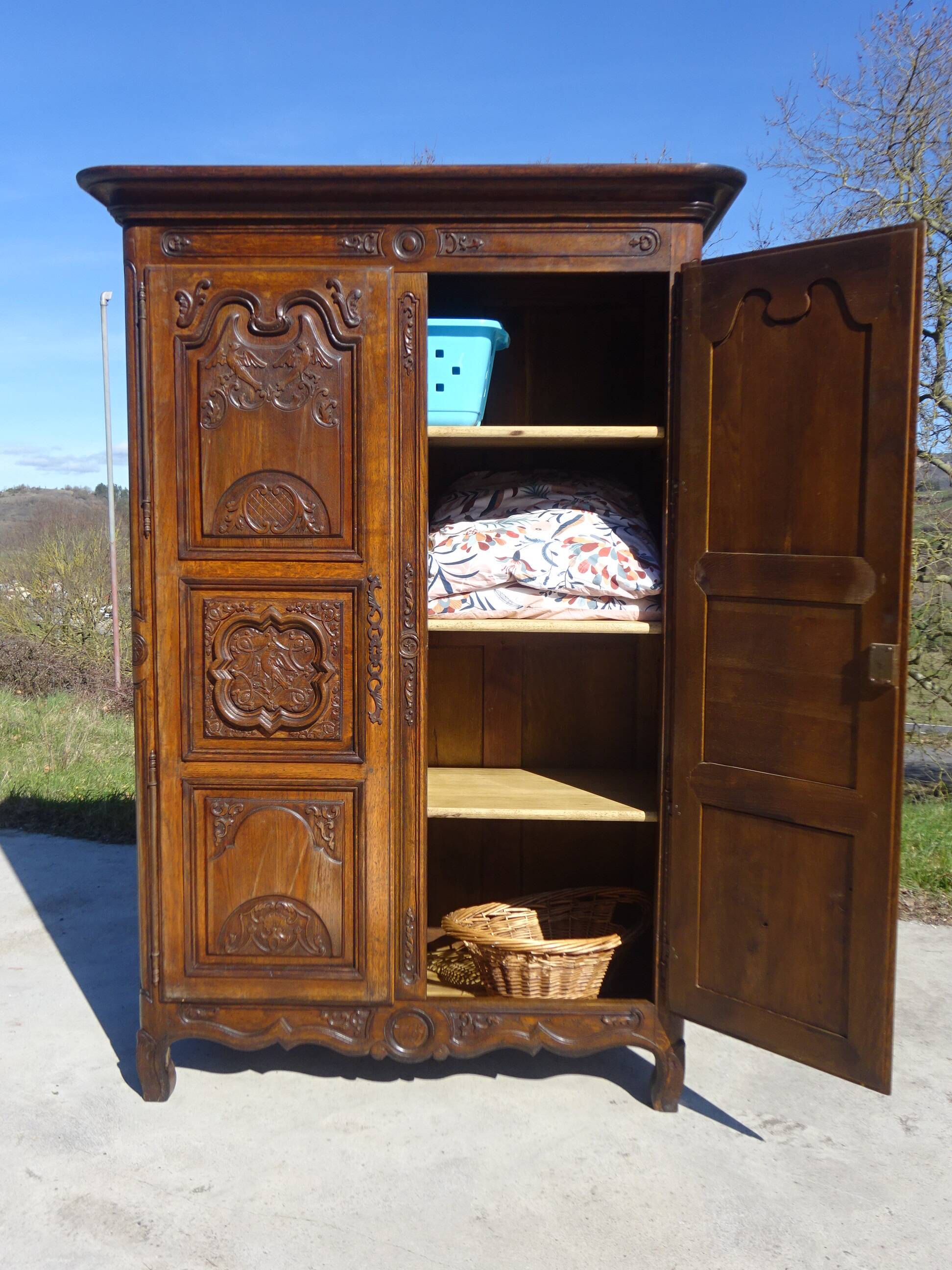 Solid oak wardrobe, Renaissance style