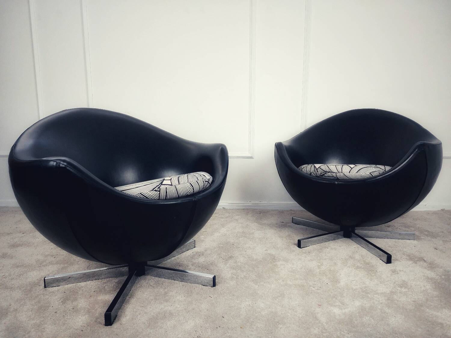 Pair of Mars armchairs - Pierre Guariche