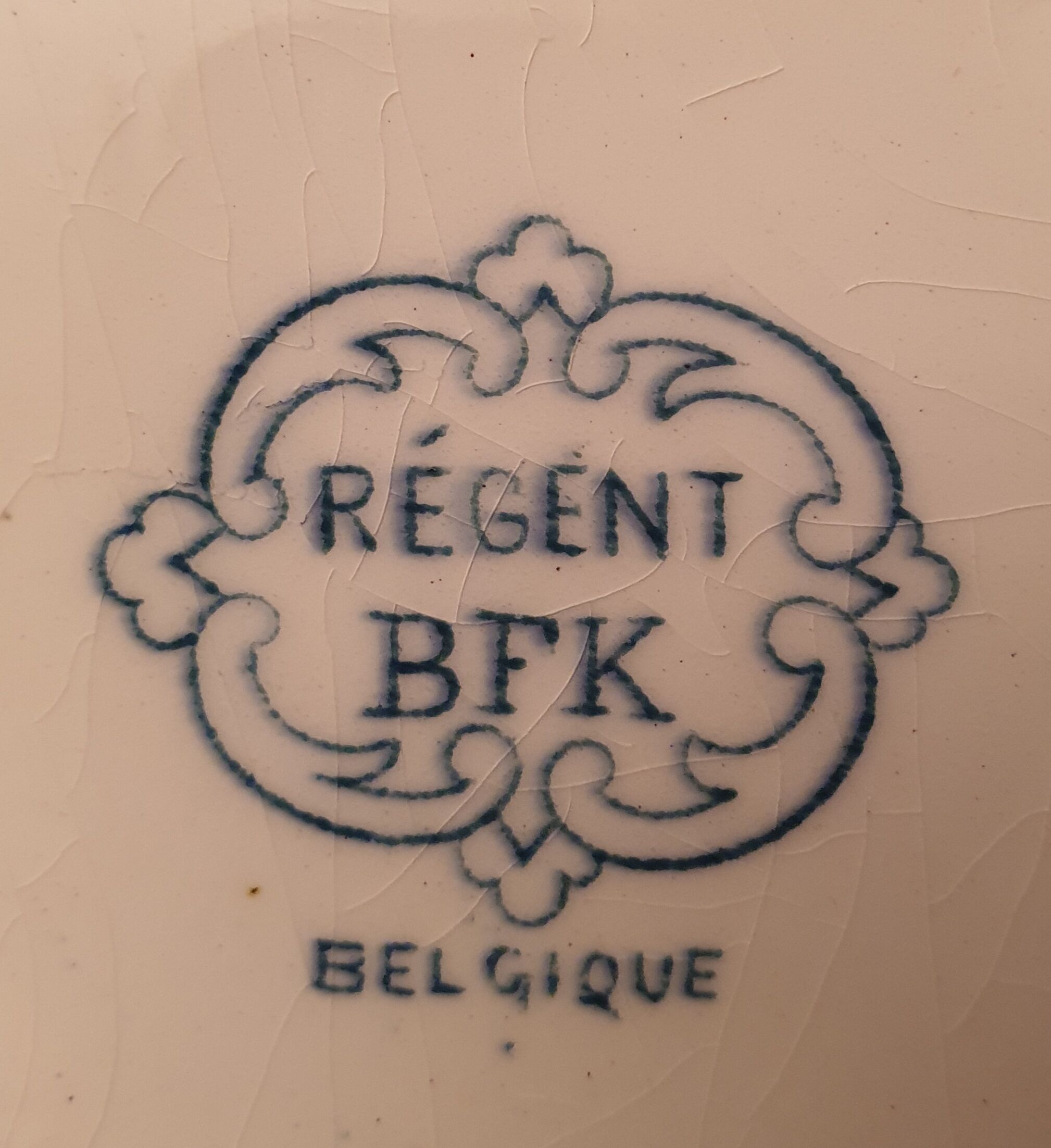 Trio of flat plates Boch brothers