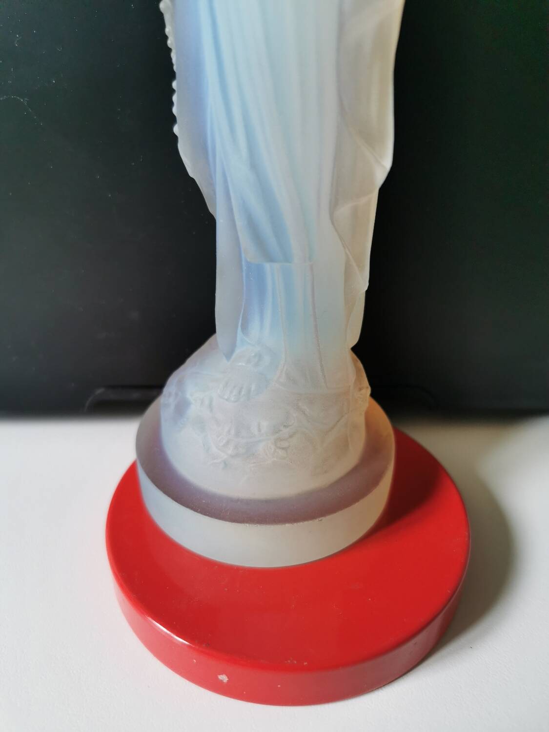 Opalescent Virgin Etling