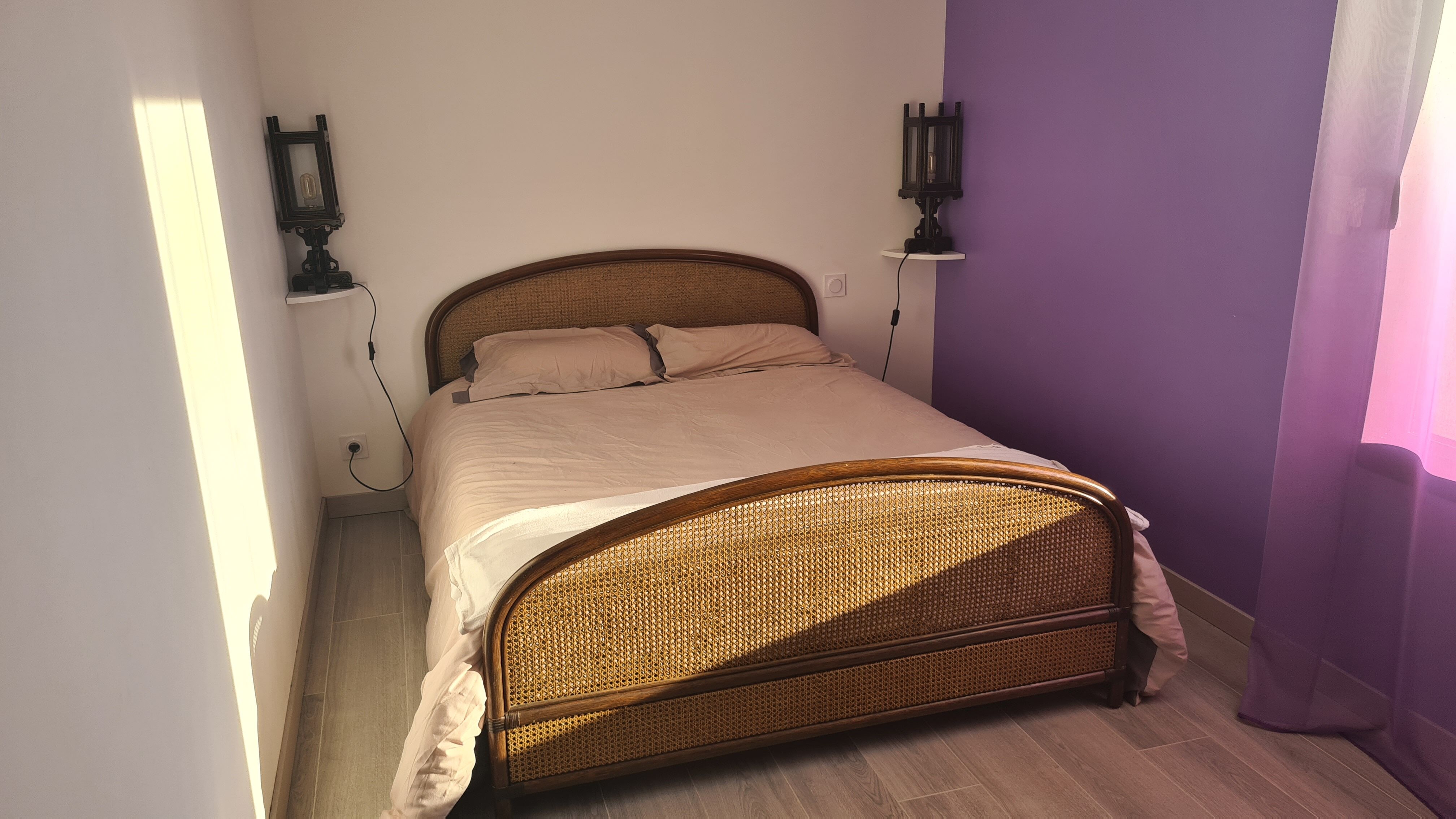 Two-seater vintage rattan bed 140 x 200 cm