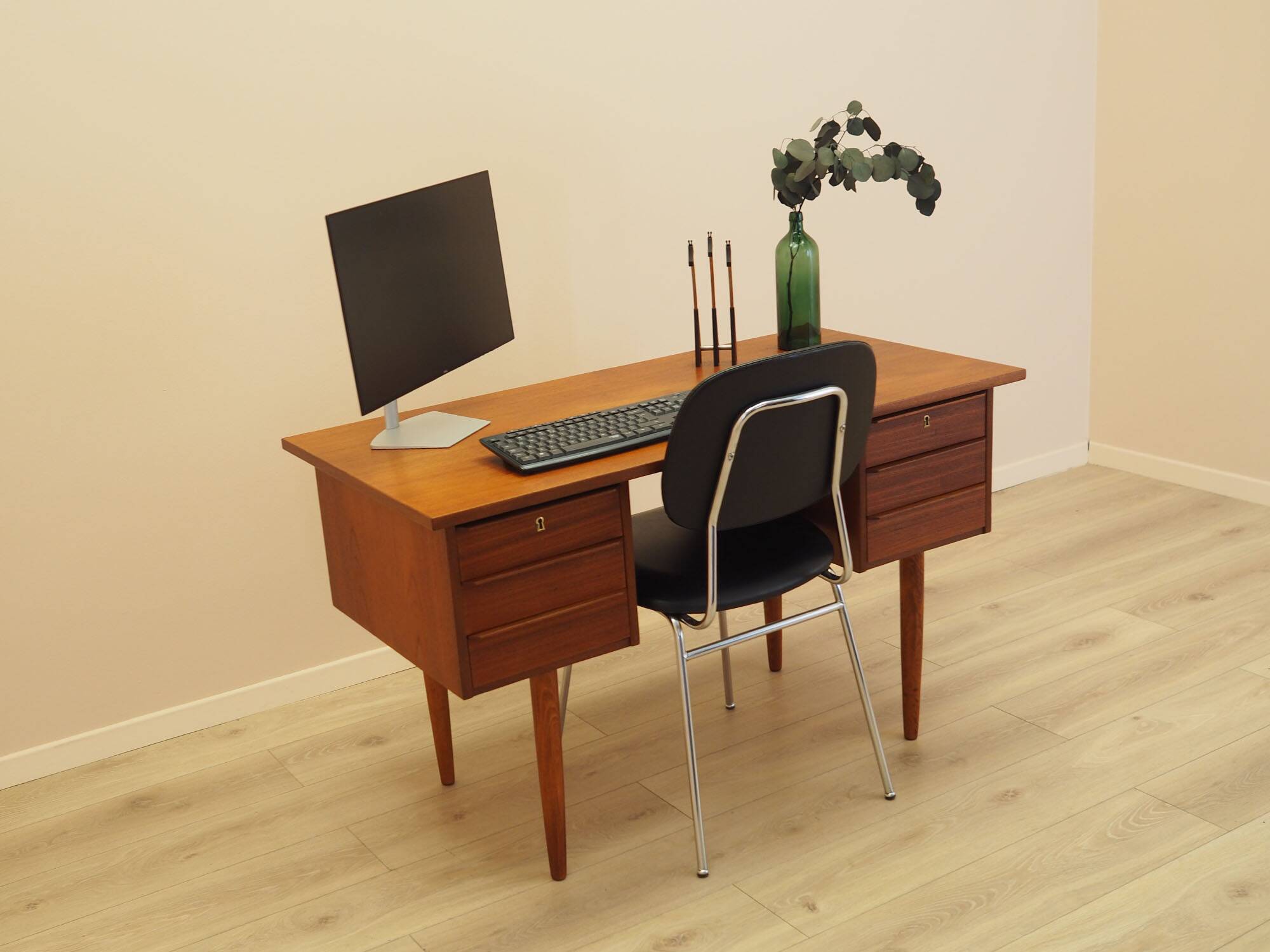 Teak desk, Danish design, 1970s, made in Denmark