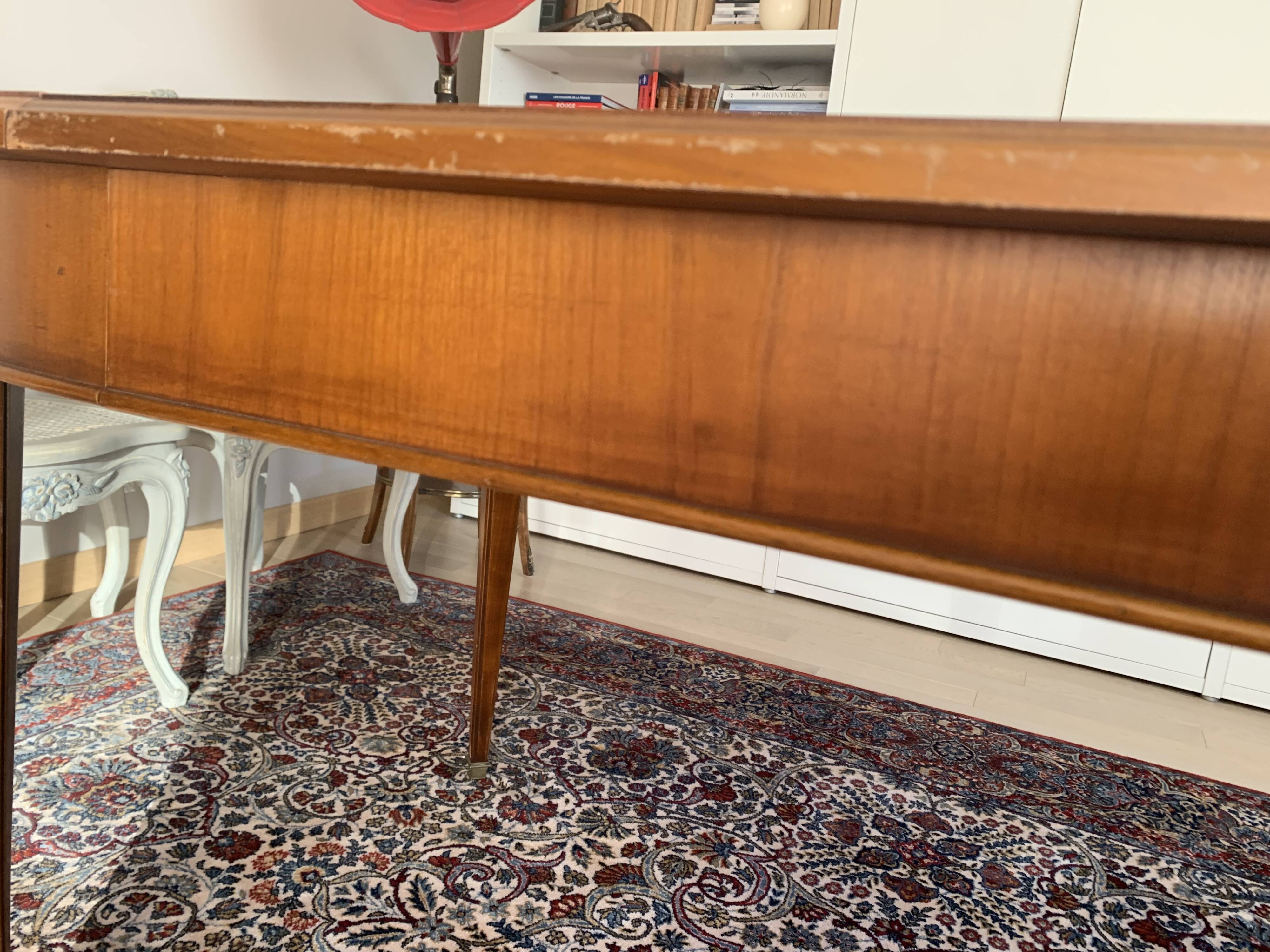 Dining table Louis-Philippe style