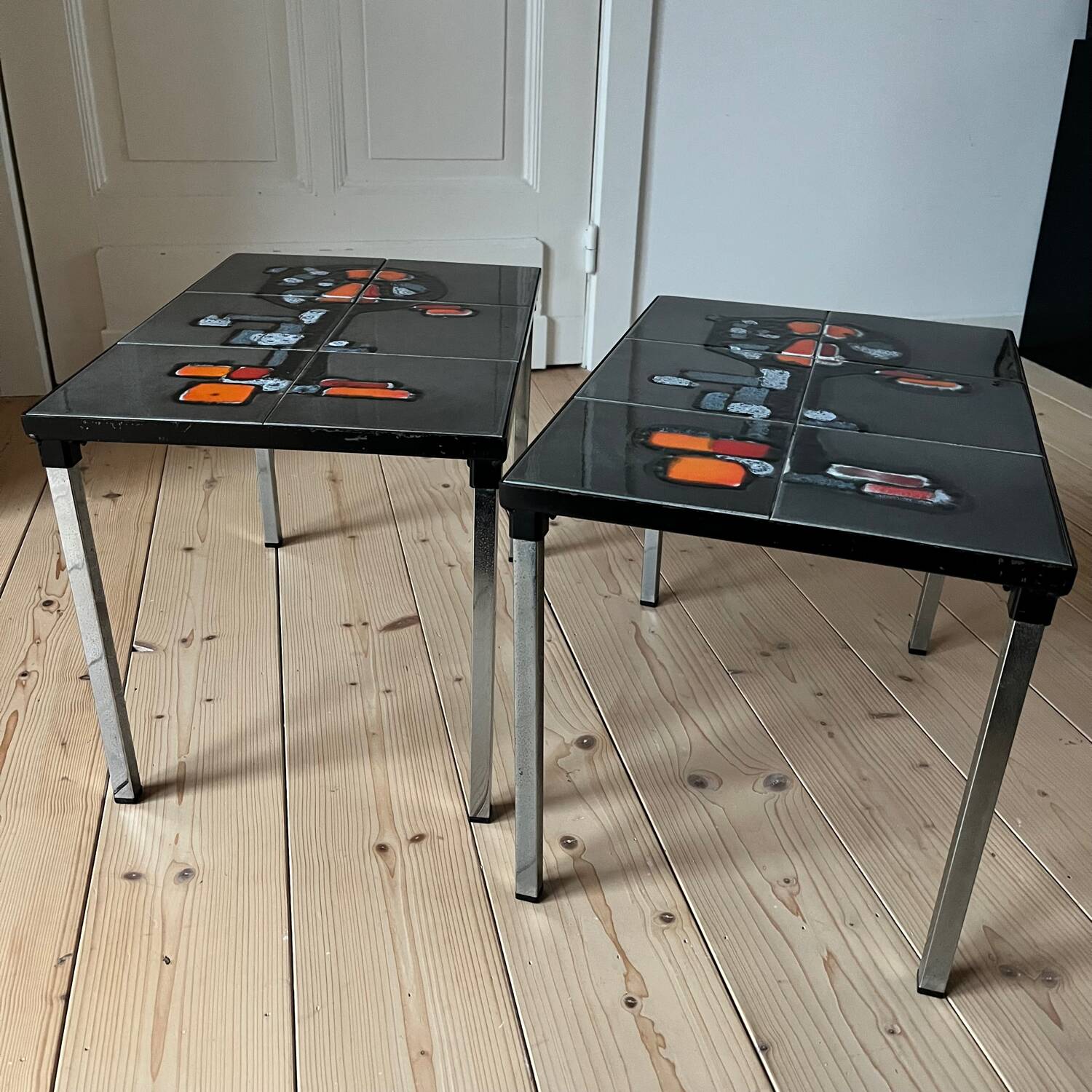 Paire de tables d’appoint carreaux Belarti