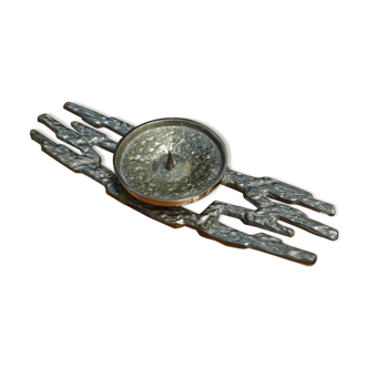 Brutalist chandelier of the 70s in gilded metal